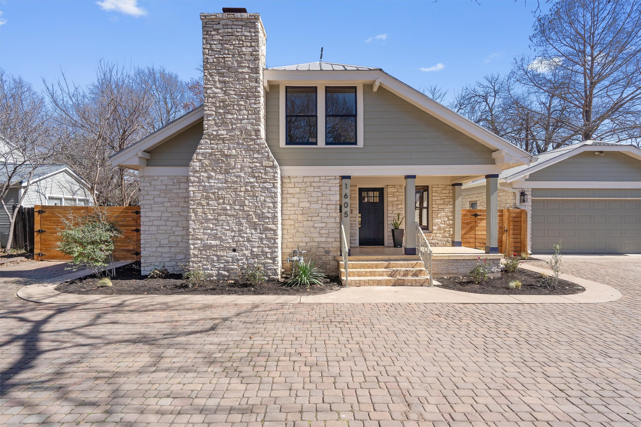 1605 S Austin Ave — photo