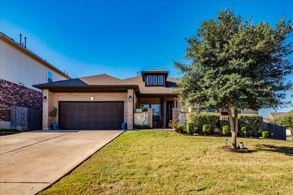 422 Betony Loop — photo