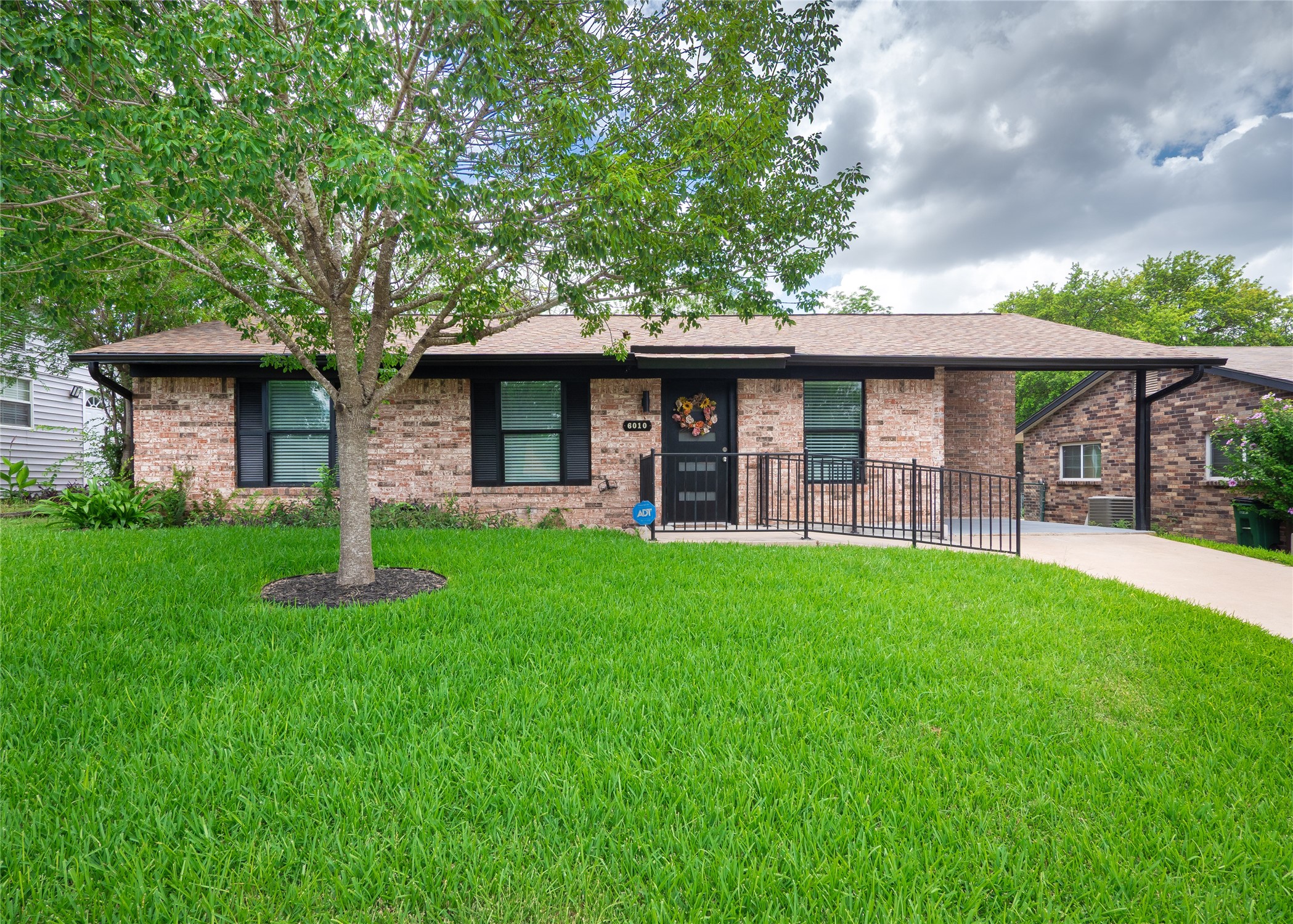 6010 Waycross Dr — photo