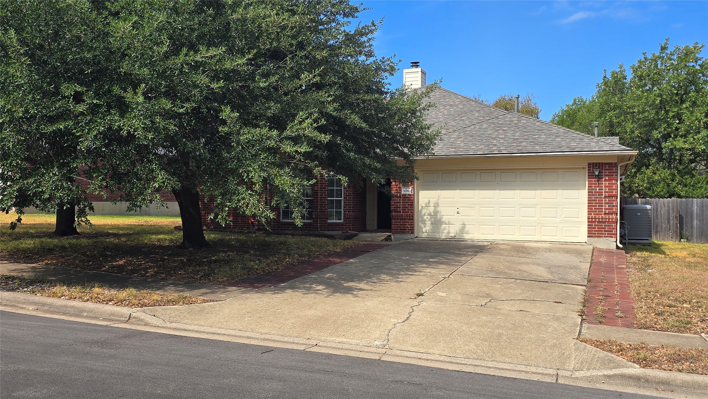 7051 Thistle Hill Way — photo