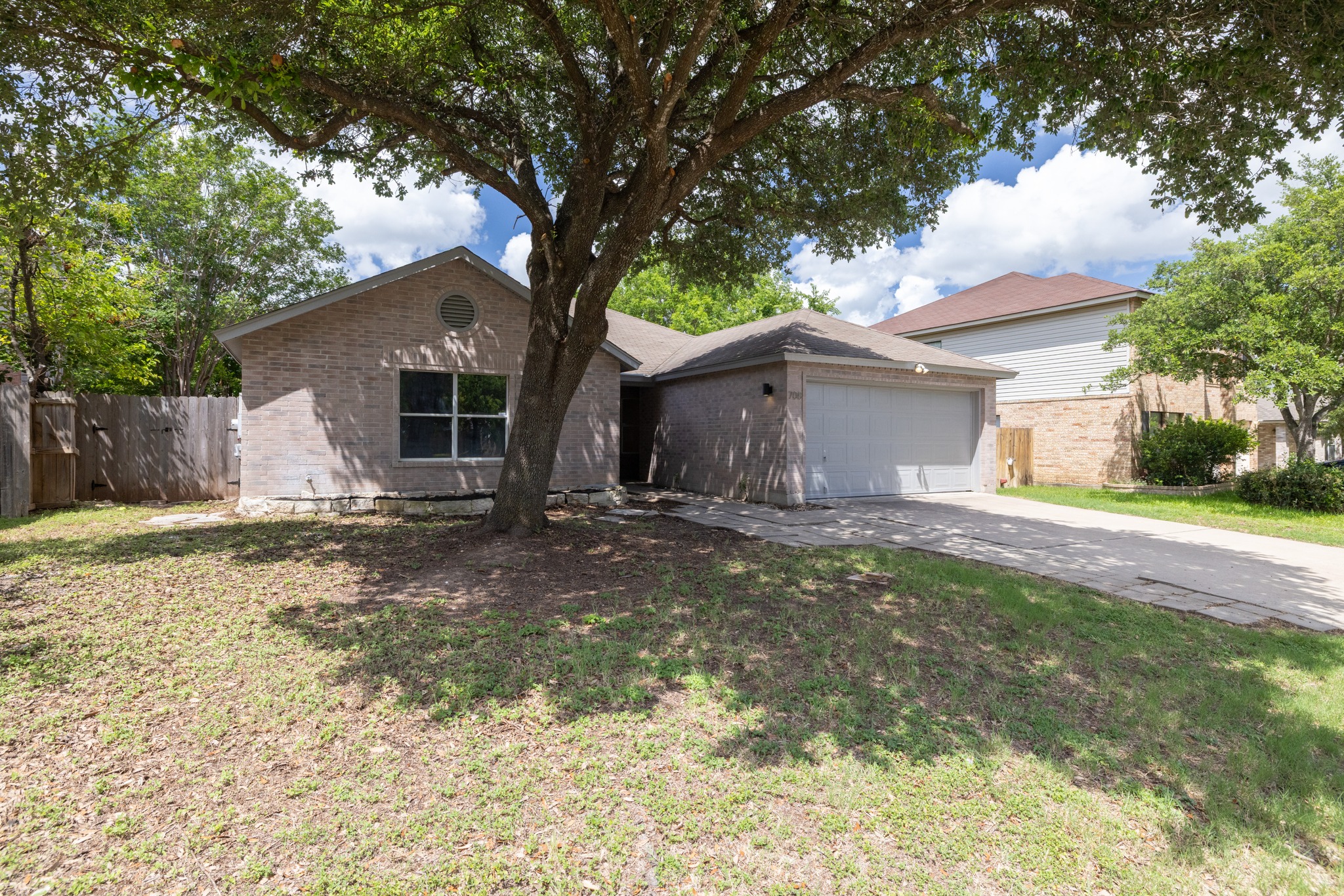 708 Justeford Dr — photo