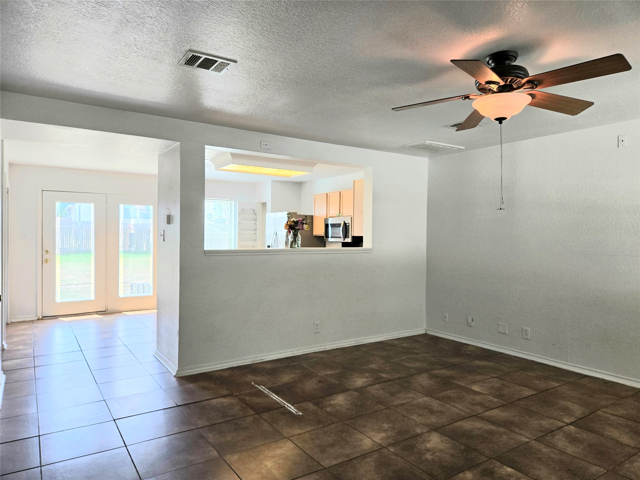 161 Beech Drive, Kyle, TX 78640 — photo 2