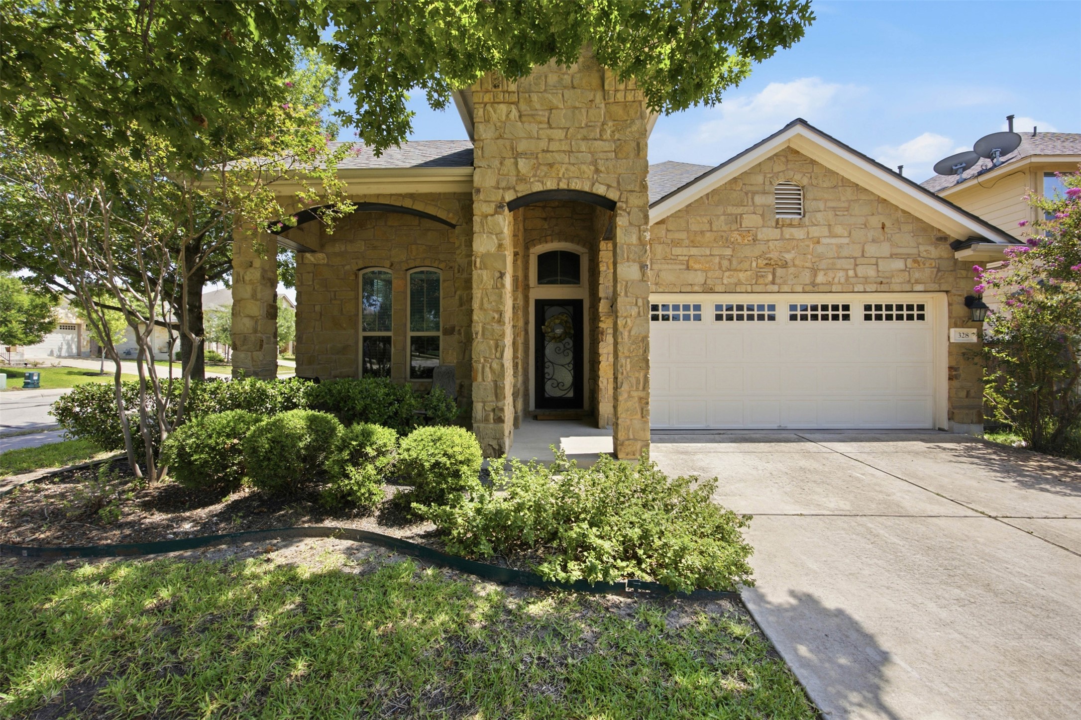 328 Rock Mill Loop, Georgetown, TX 78626 — photo 2