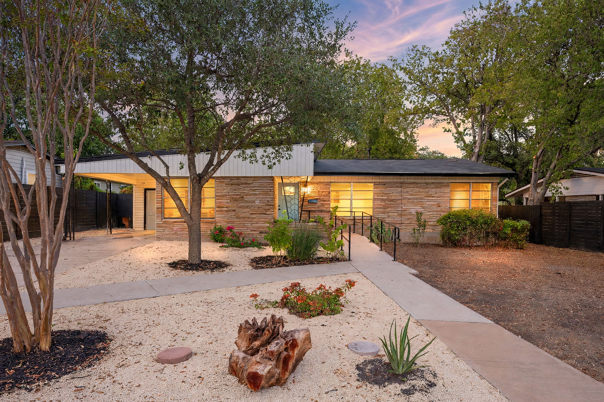 1418 Larkwood Dr — photo