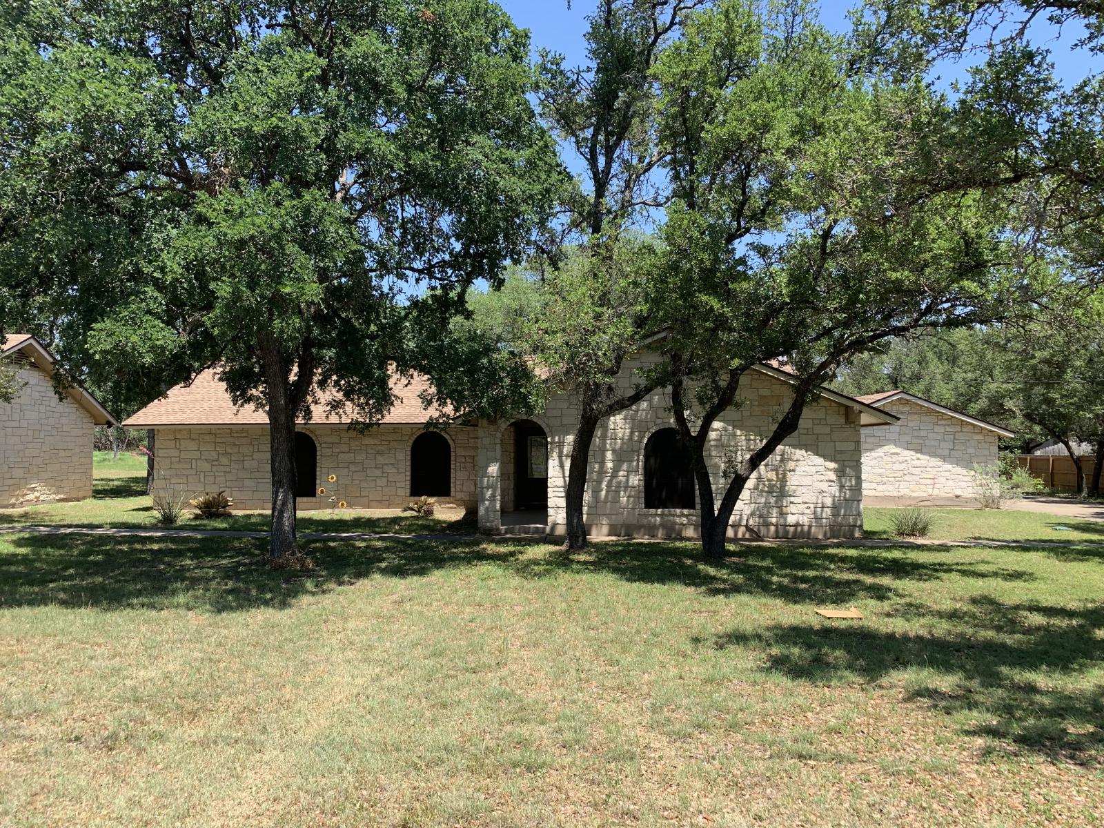 1002 Adventure Ln — photo