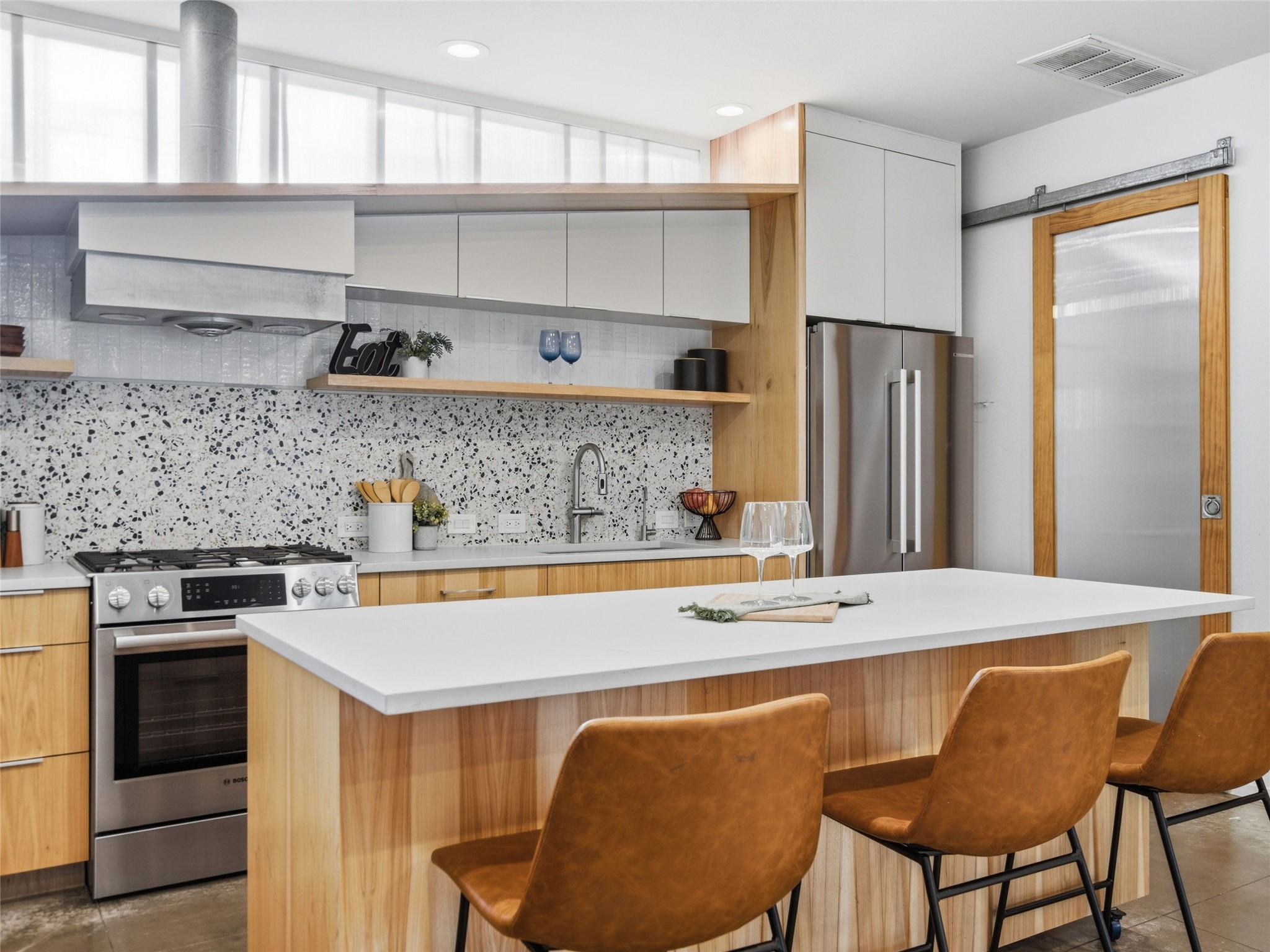 5409 Woodrow Ave Unit C — photo
