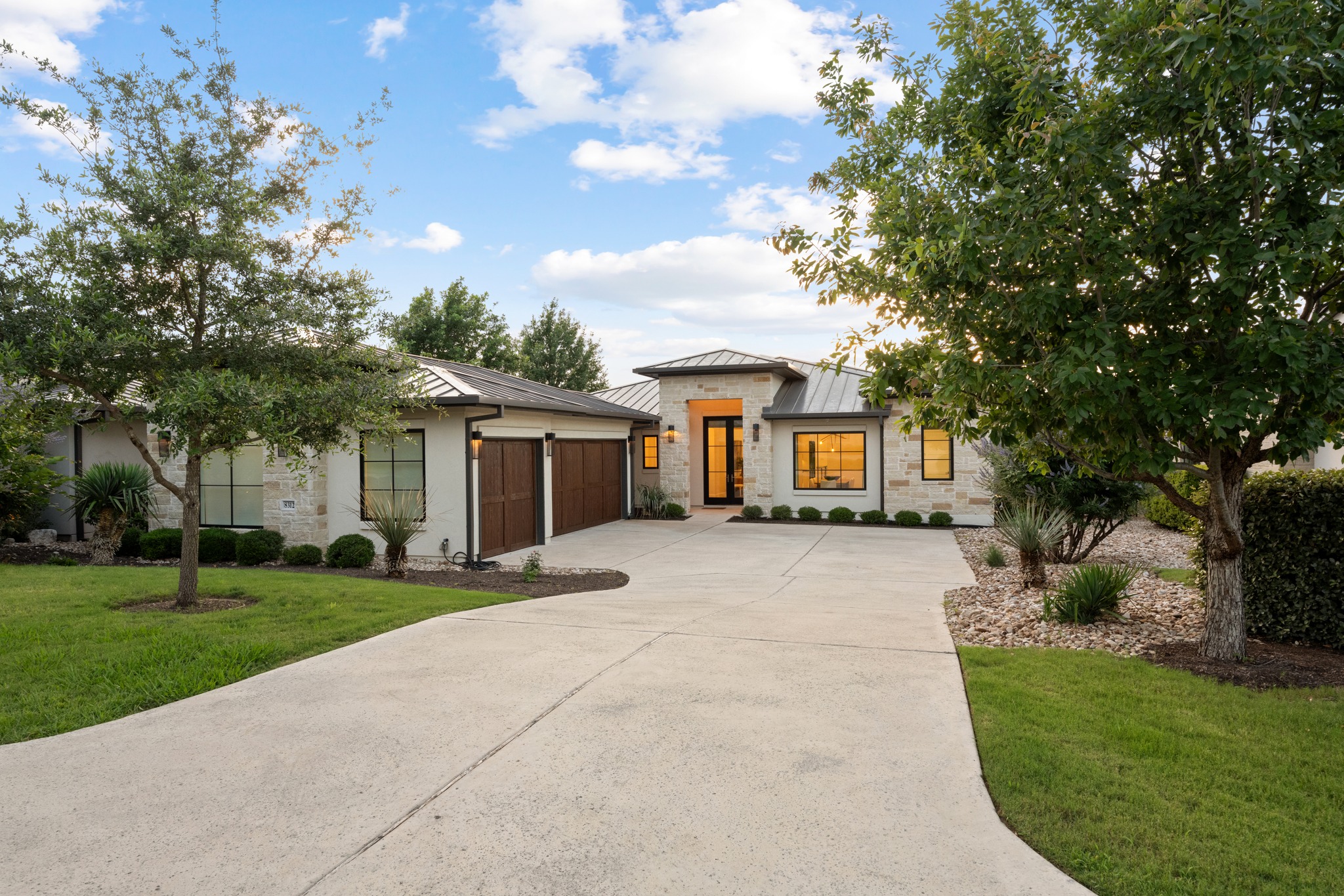 8312 Carranzo Dr — photo