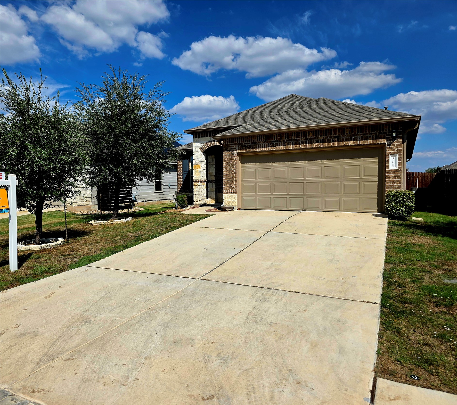 509 Coffee Berry Dr — photo