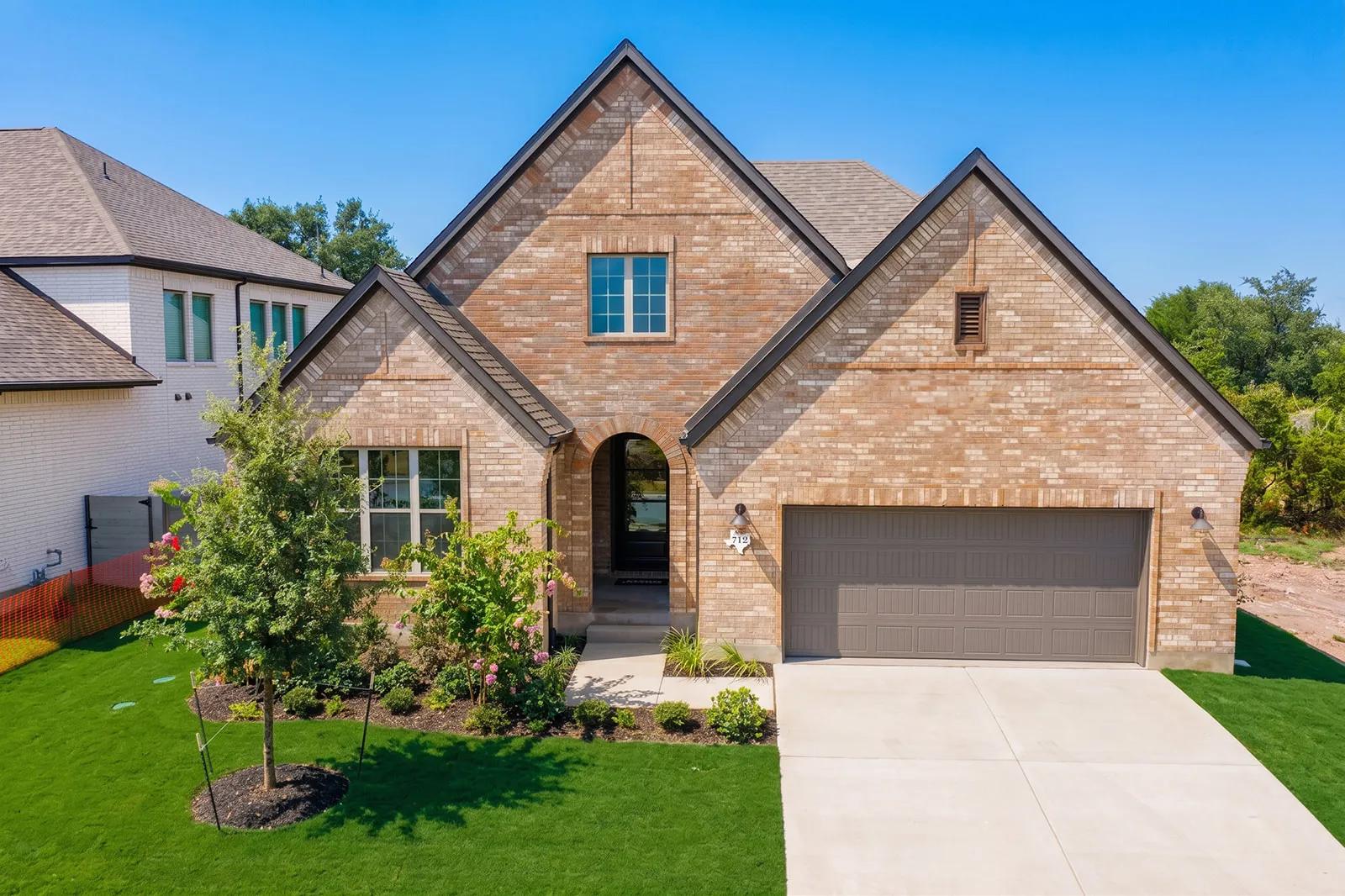 712 High Summit Dr — photo