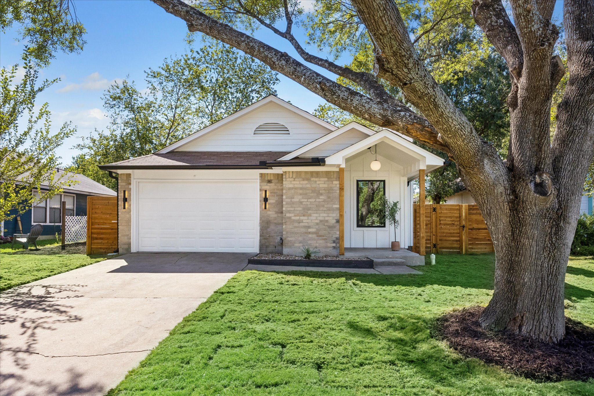 8406 Cockney Dr — photo