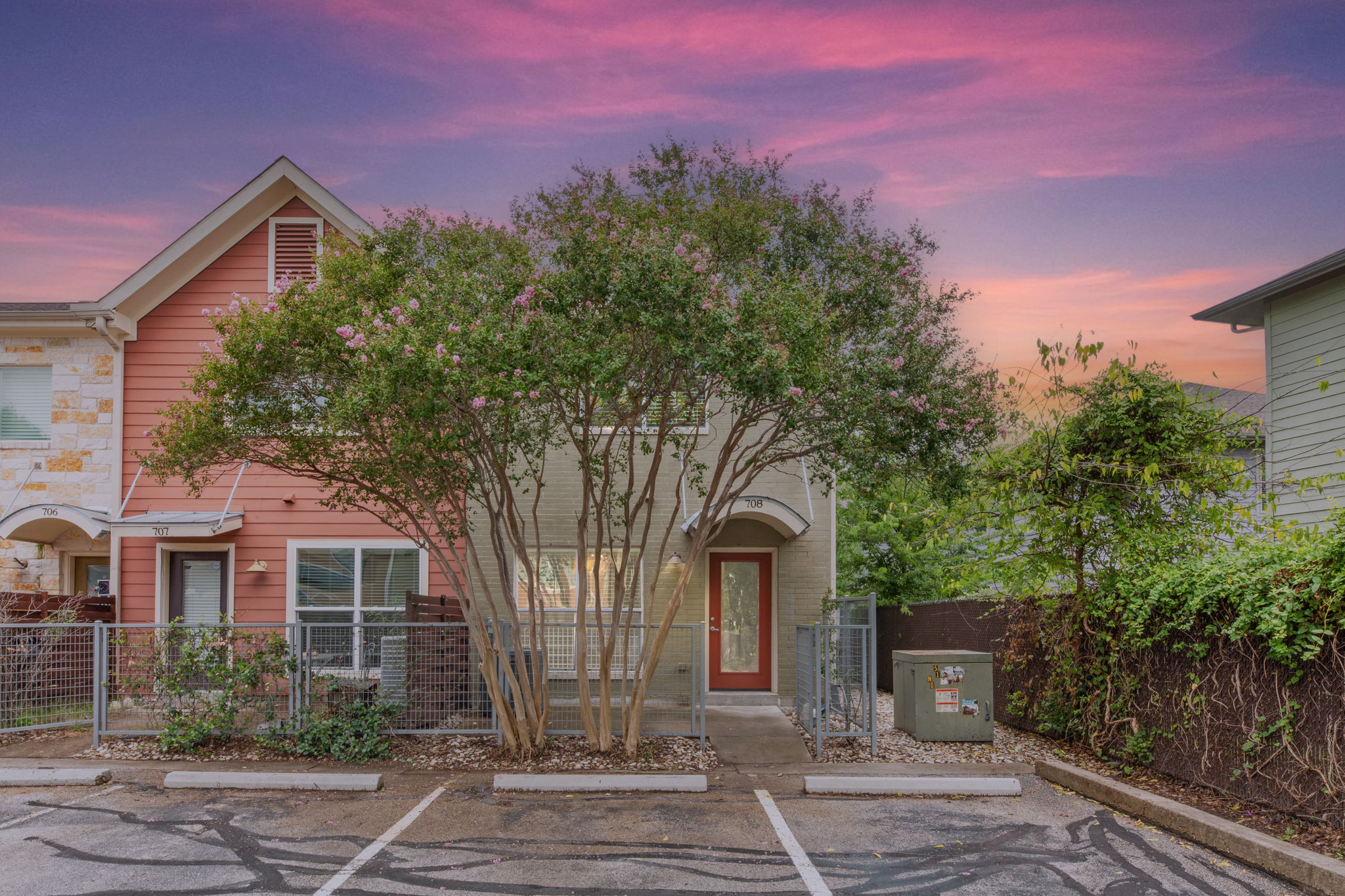 1101 Grove Blvd 708 — photo