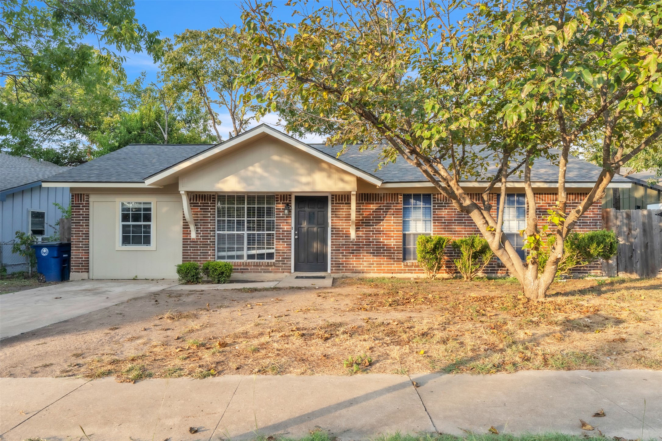 1204 Turtle Creek Blvd — photo