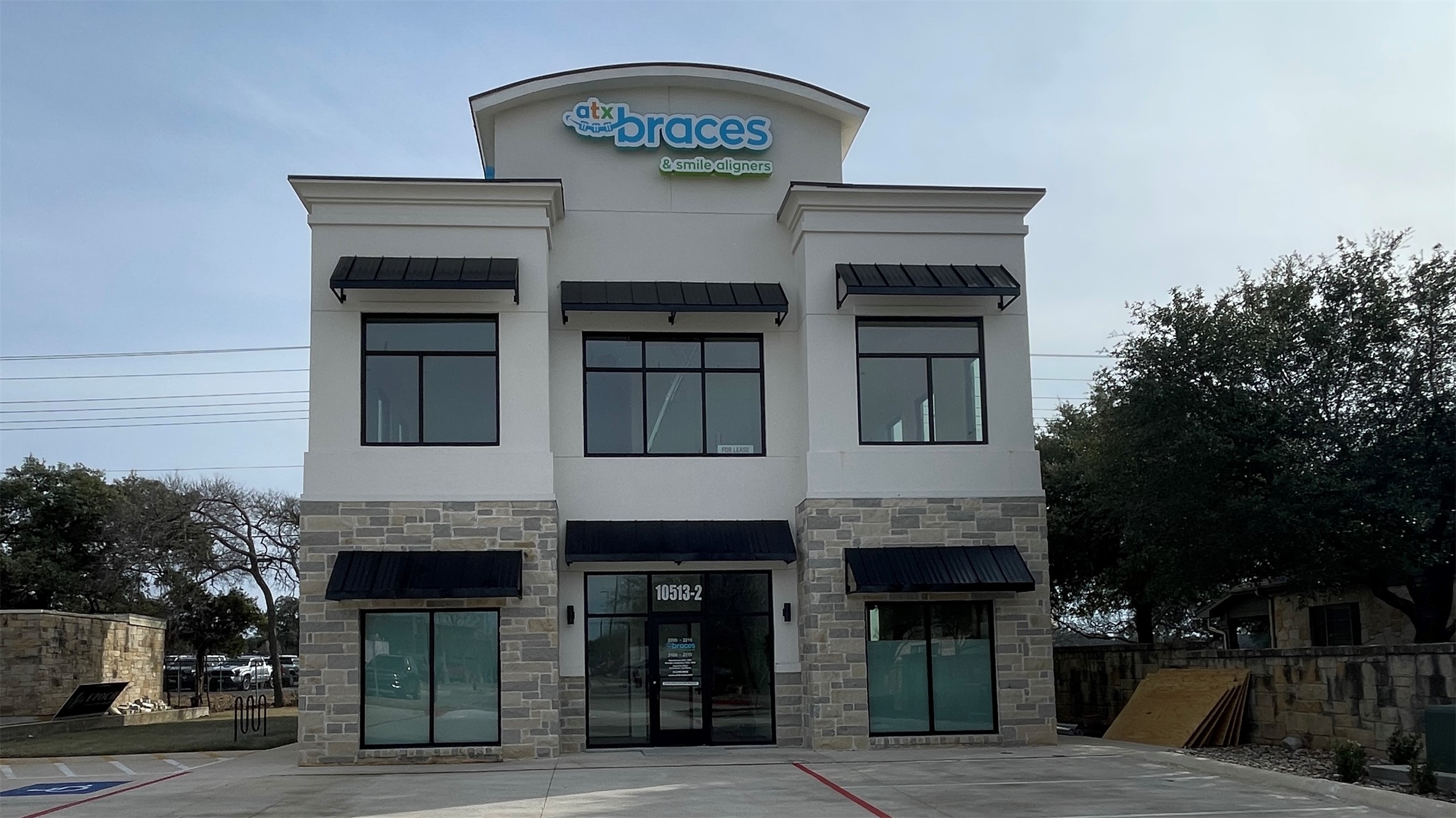 10513 W Parmer Ln — photo