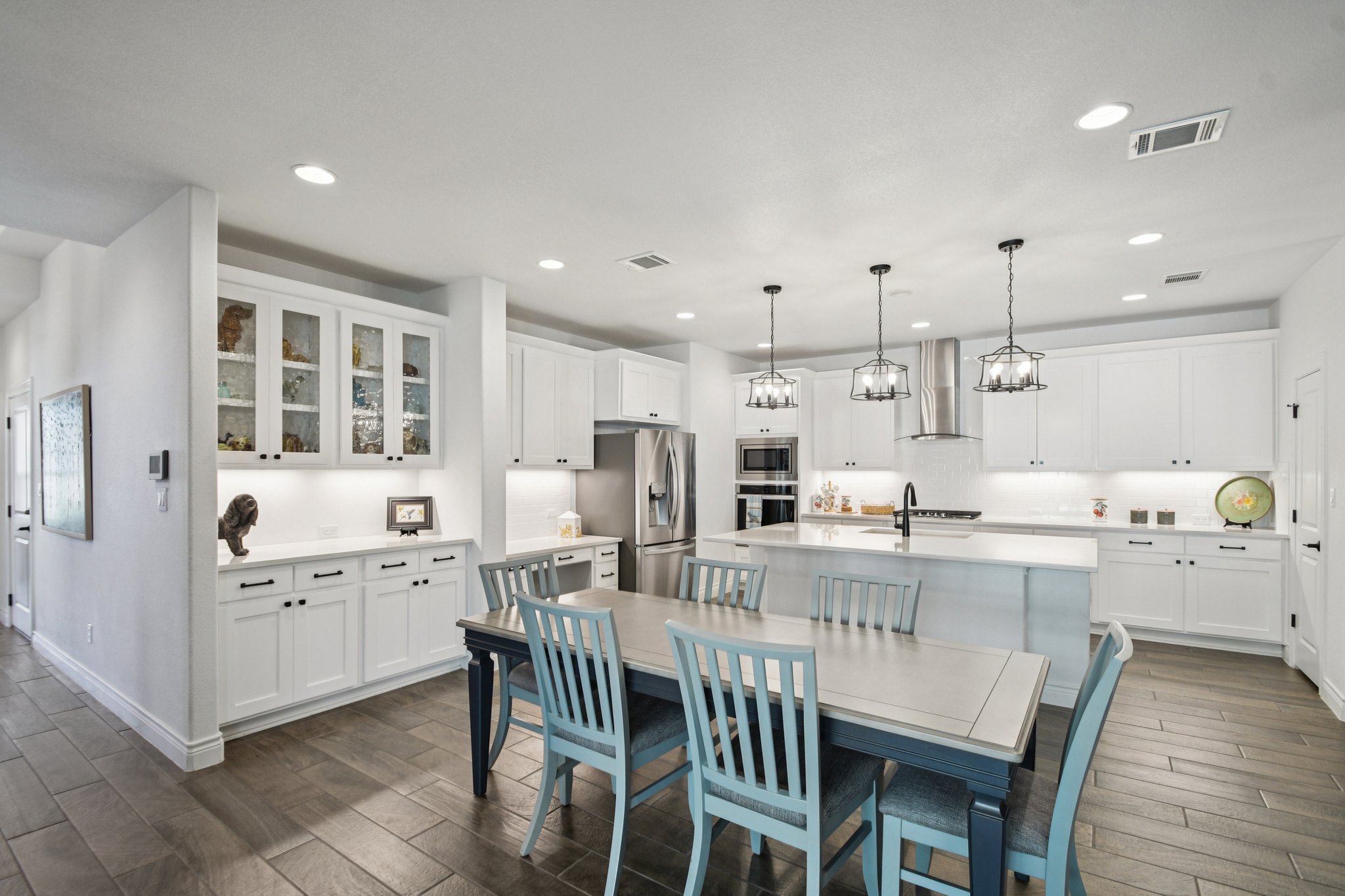 804 Indian Hawthorne Dr — photo