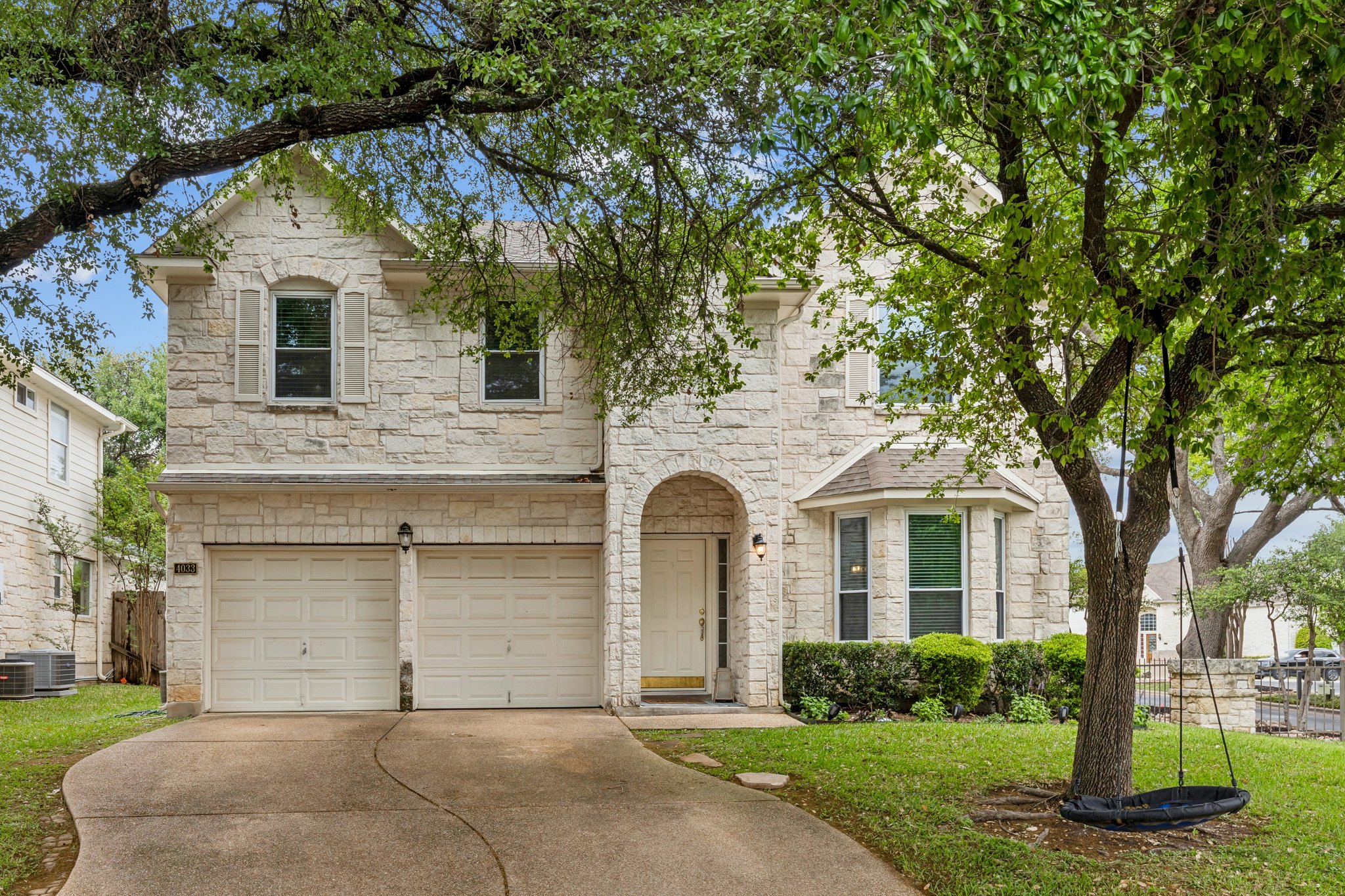 4033 Sable Oaks Dr — photo