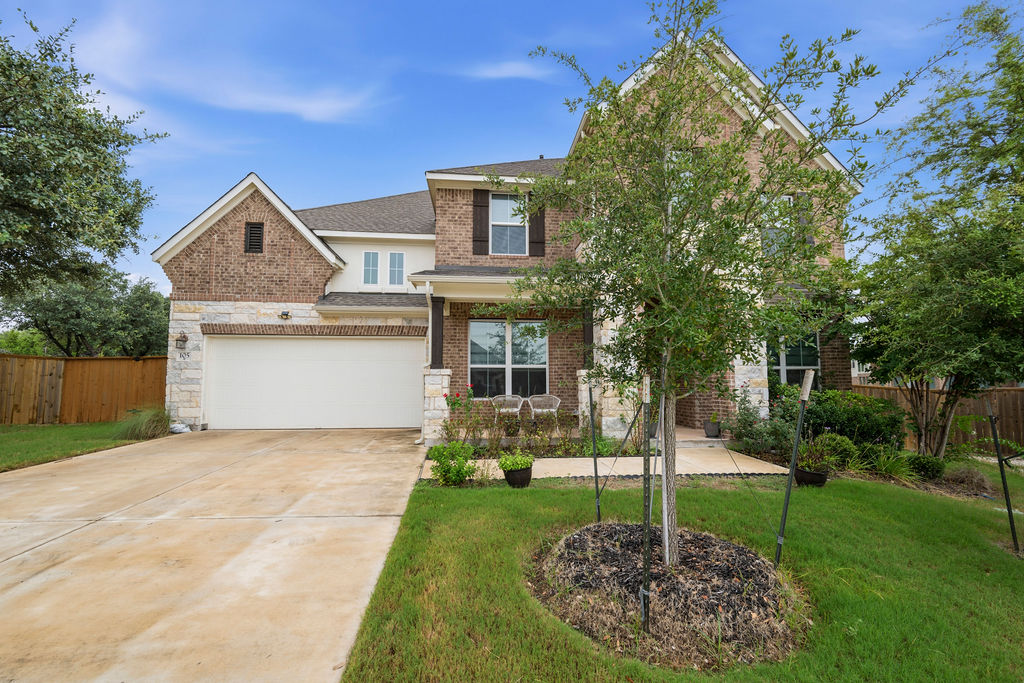 105 Autumn Oak Way — photo
