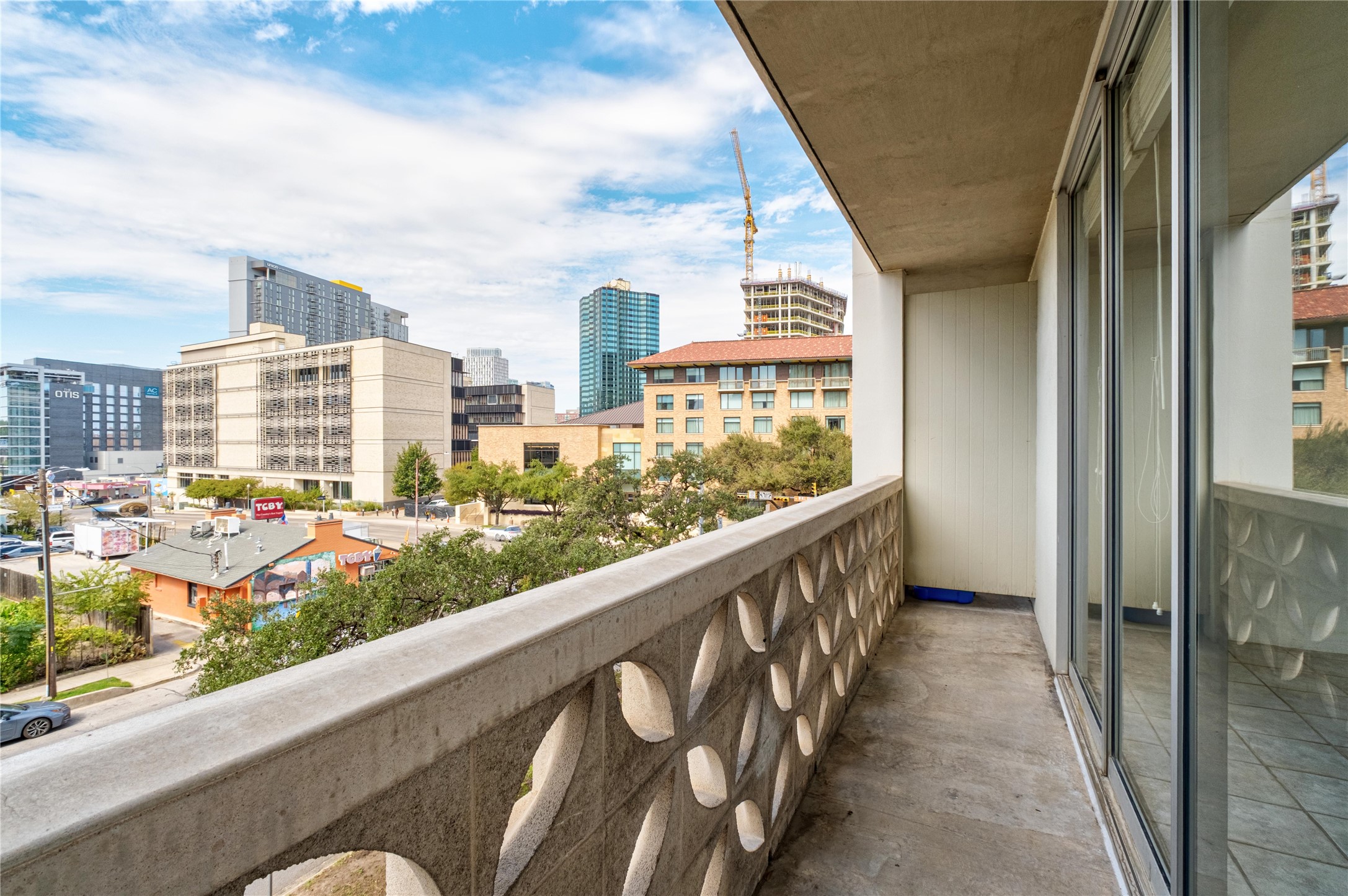 1801 Lavaca St Unit 3B — photo