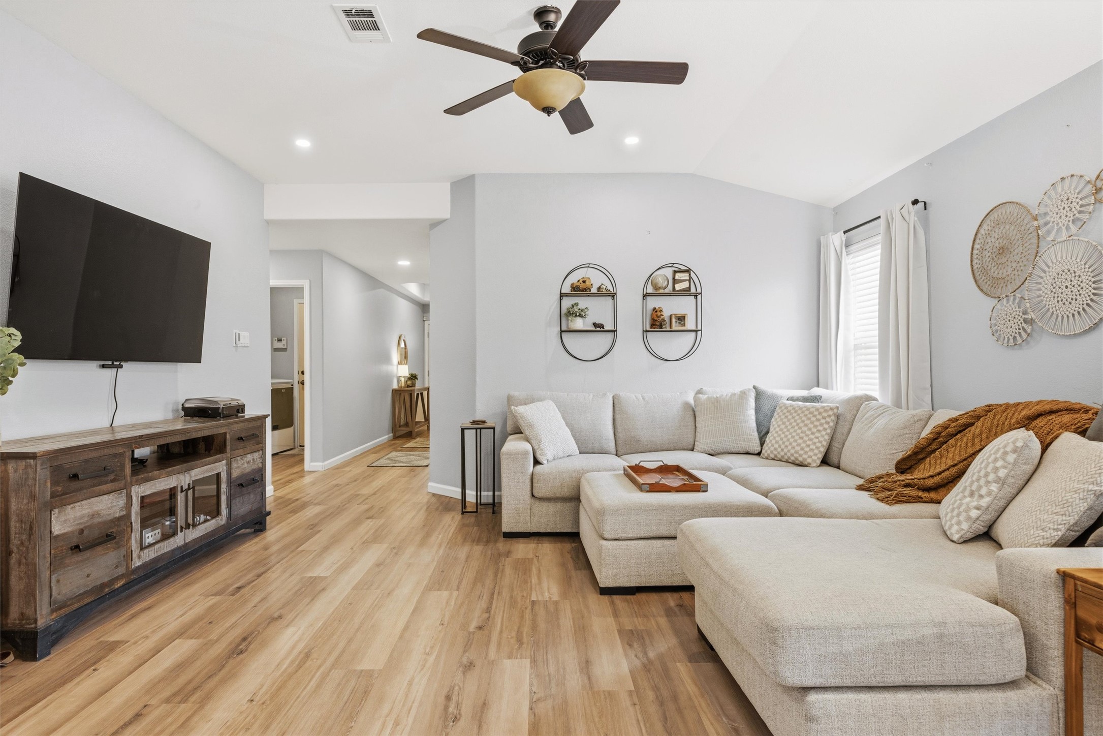 2712 Hearthsong Loop — photo