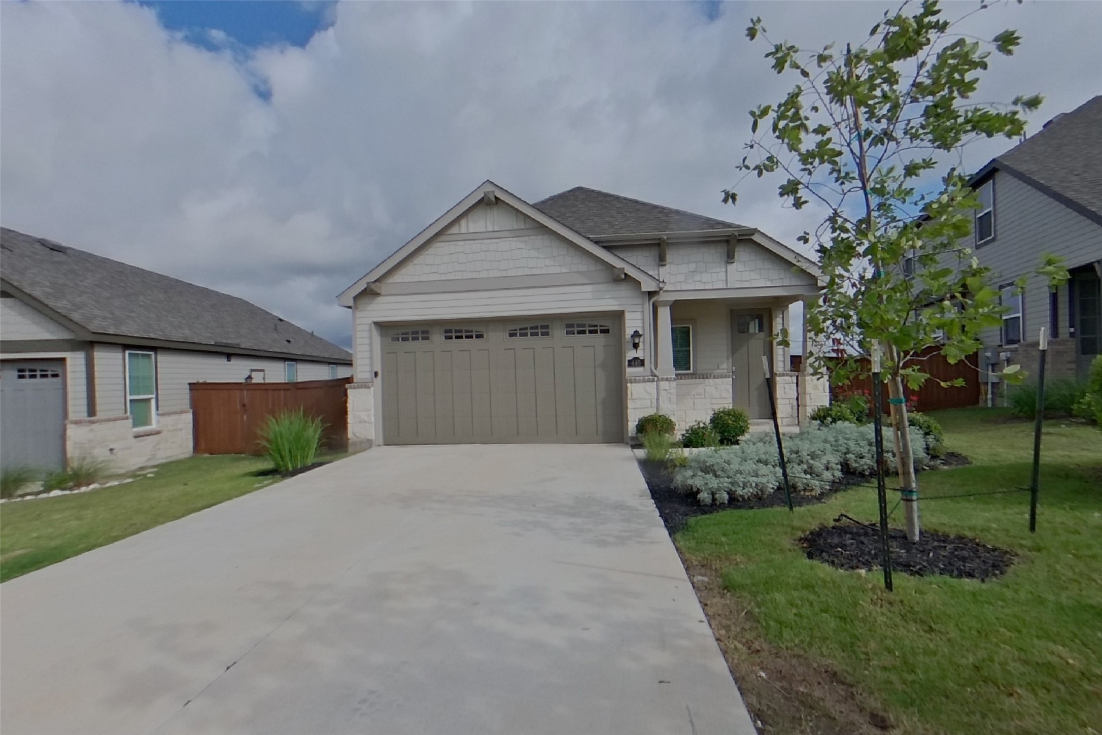 445 Raglands Rd — photo