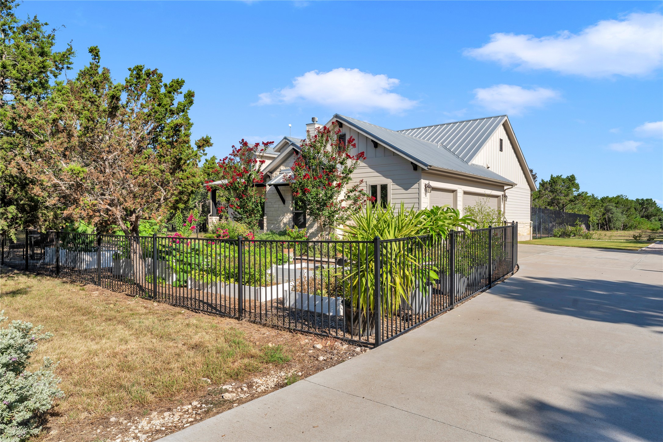 2140 Carpenter Loop, Burnet, TX 78611 — photo 2