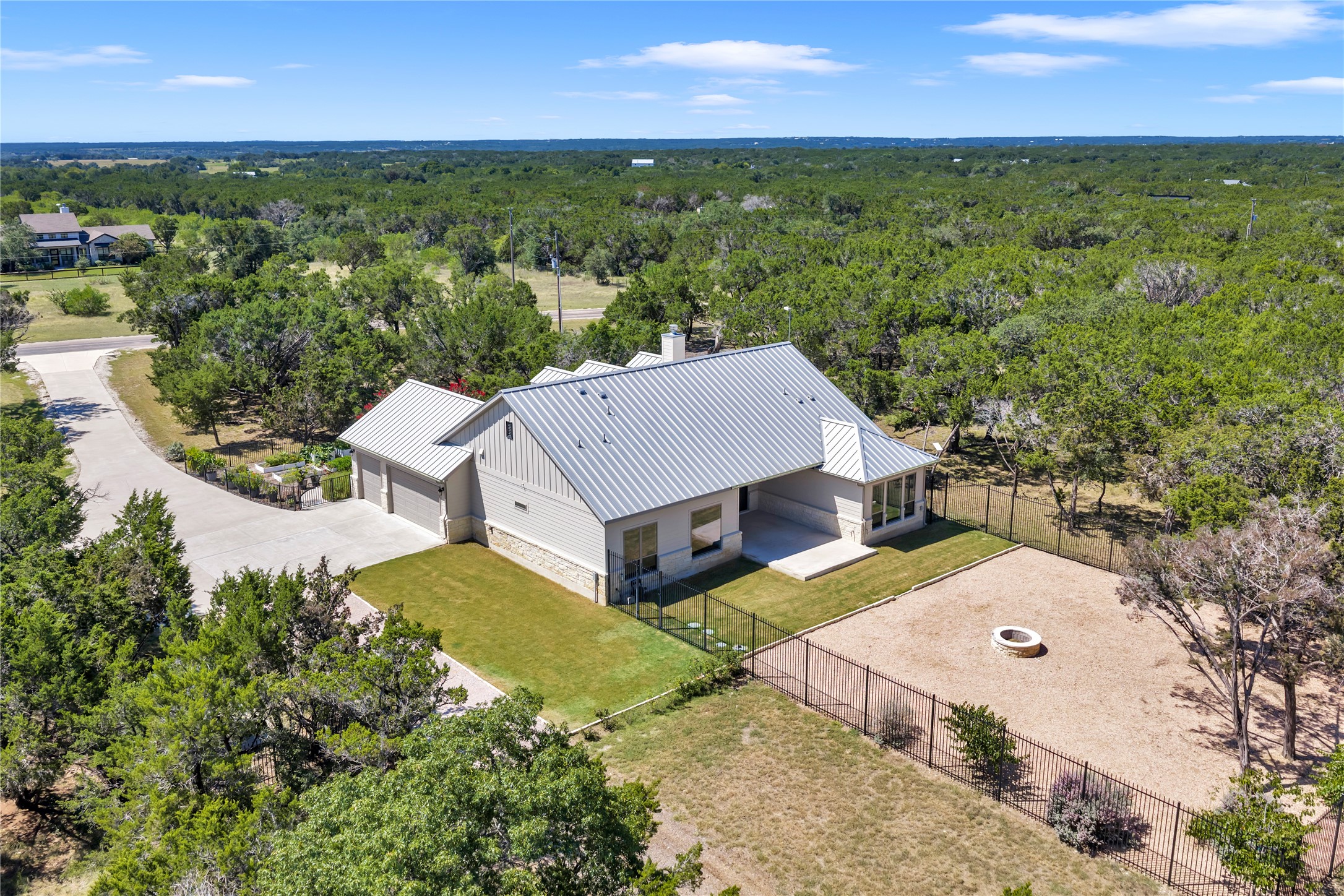 2140 Carpenter Loop, Burnet, TX 78611 — photo 3