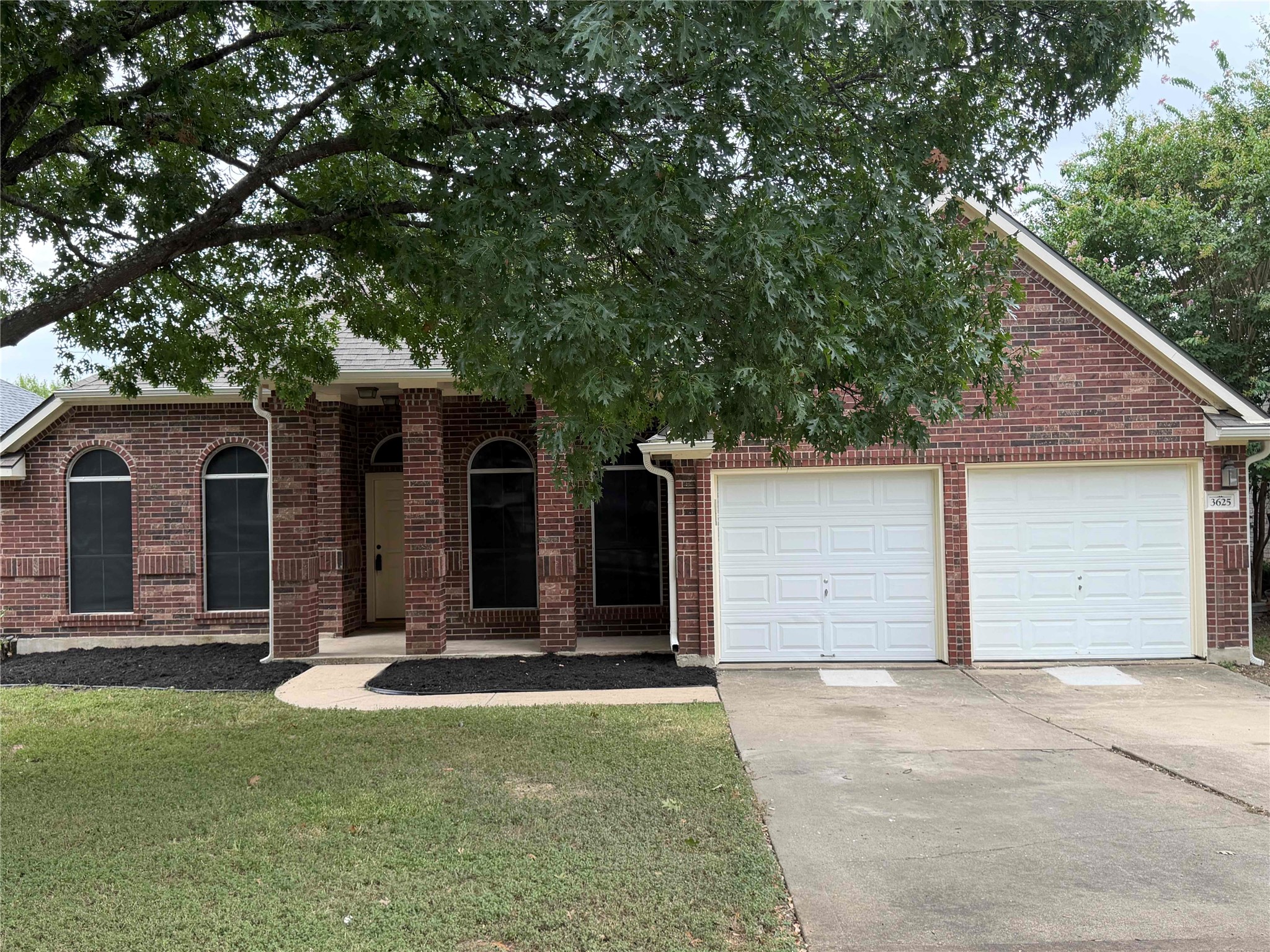 3625 Eagles Nest St — photo