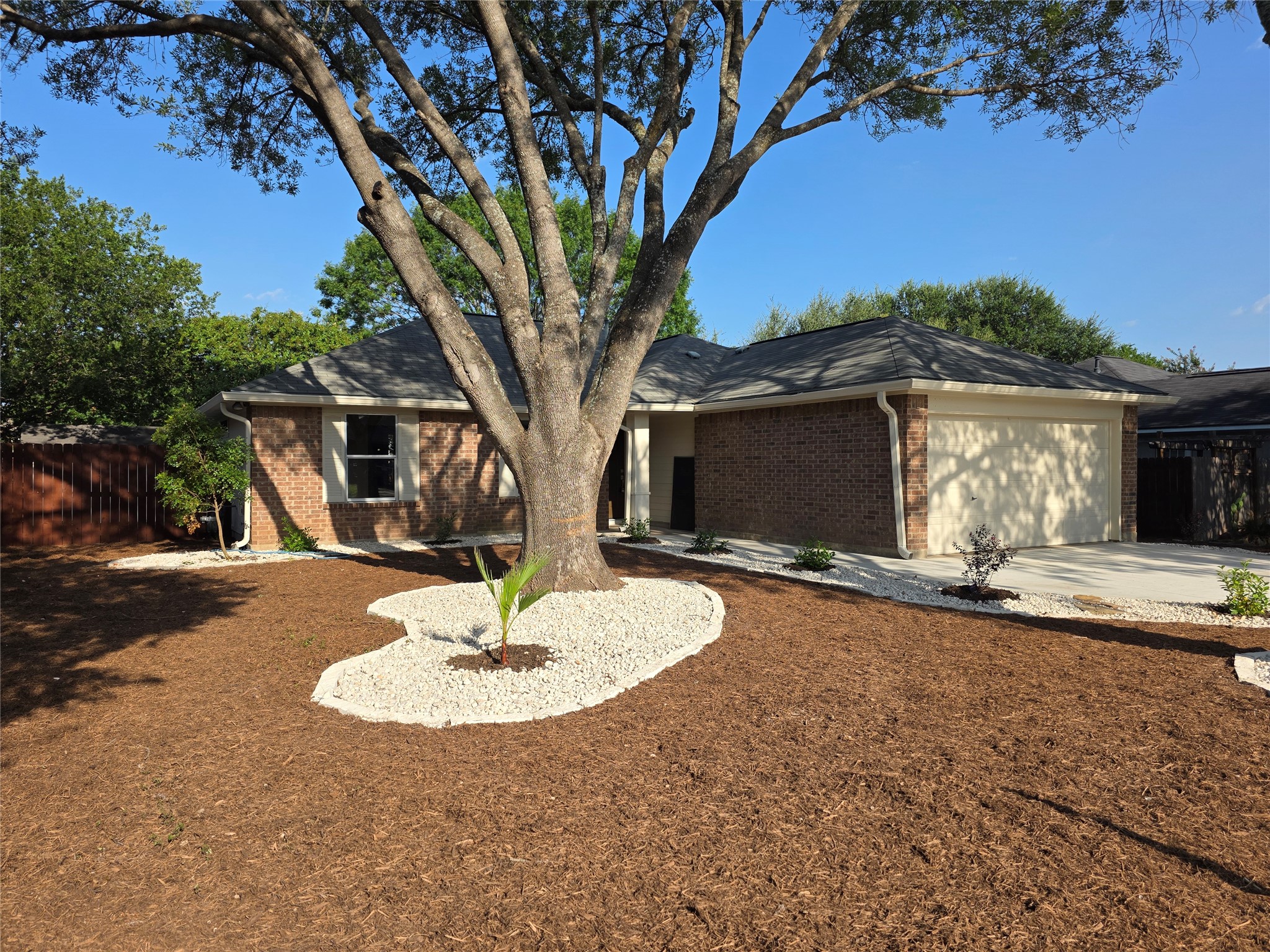 11602 Maybach Dr — photo