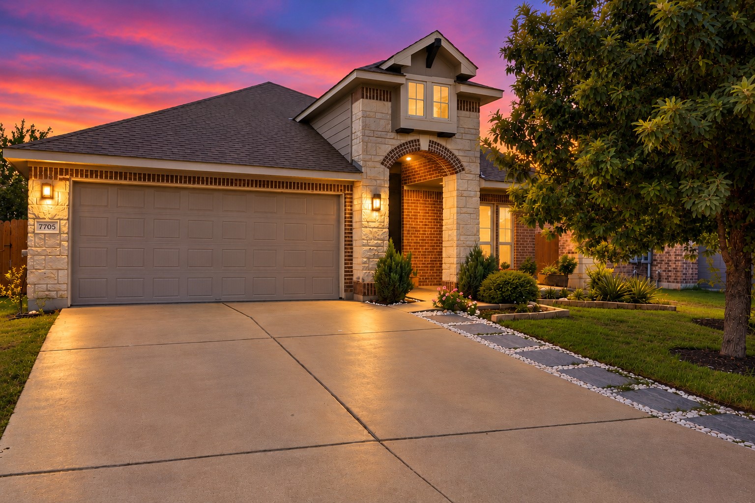 7705 Barbary Ct — photo