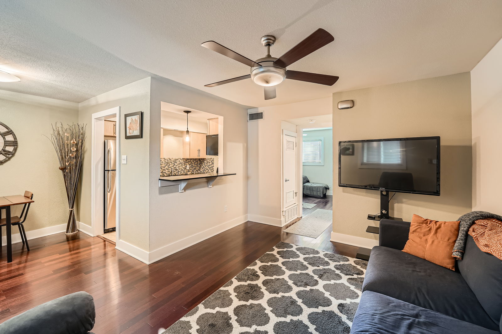 3815 Guadalupe St 103 — photo