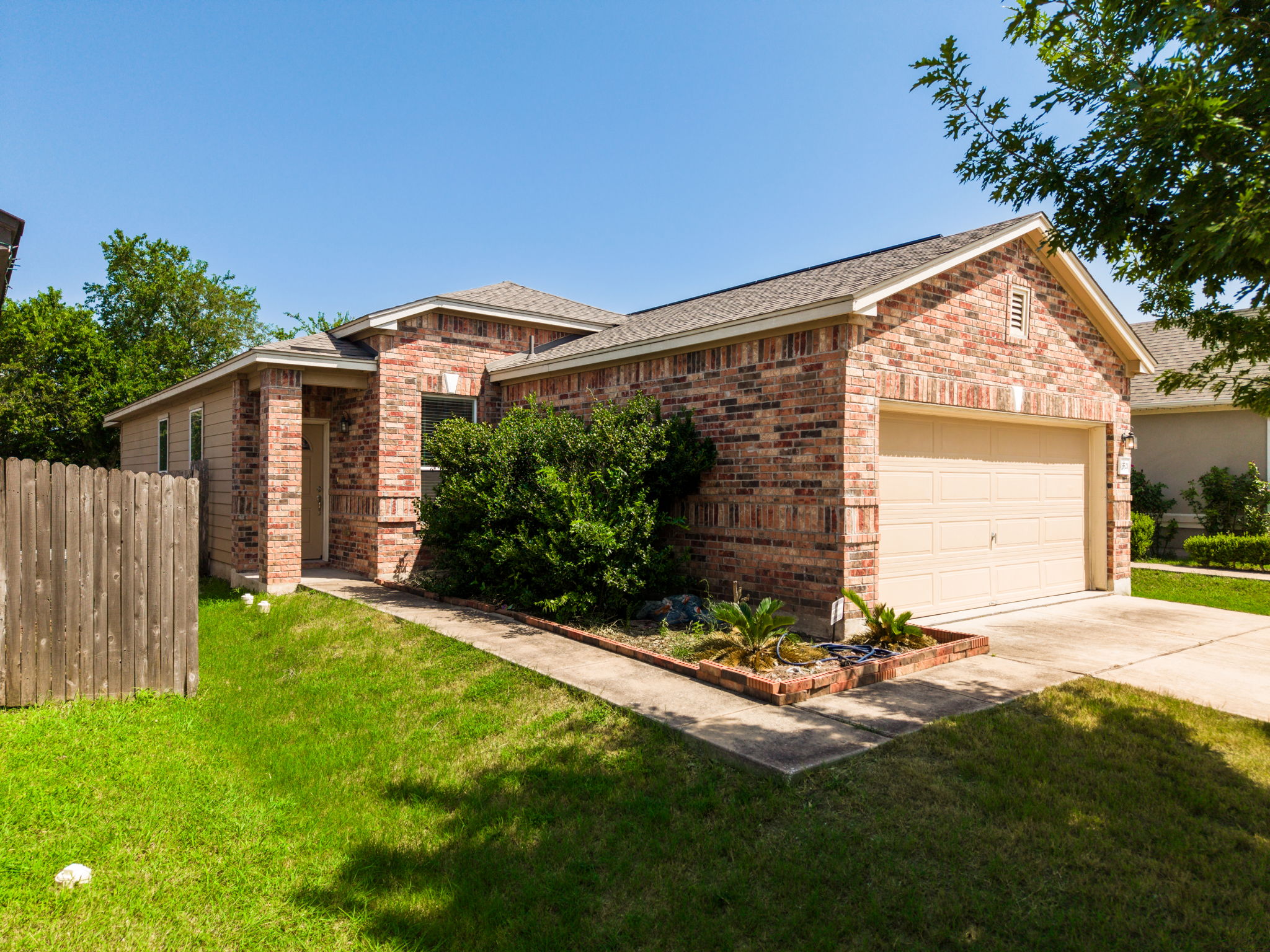 13521 Abraham Lincoln St — photo
