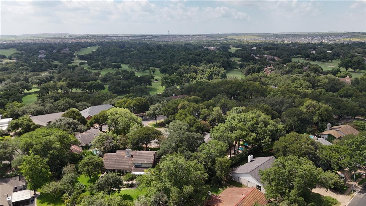 10403 Pinehurst Drive, Austin, TX 78747 — photo 2