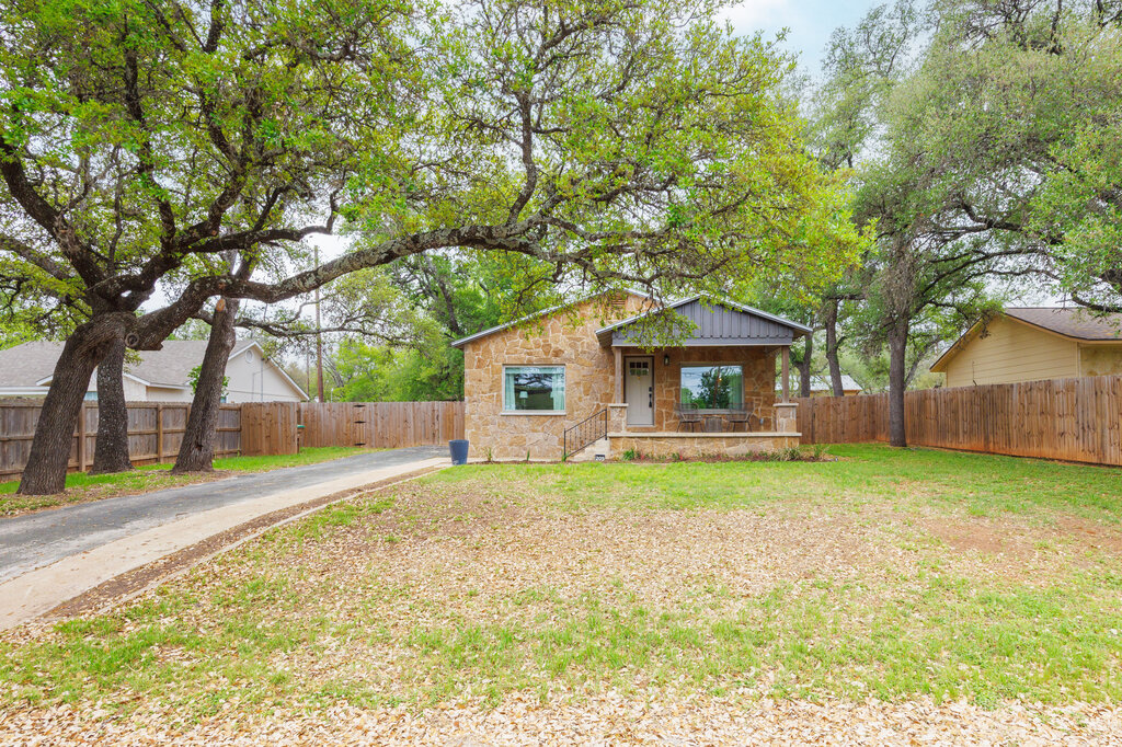 205 Old Austin Highway — photo