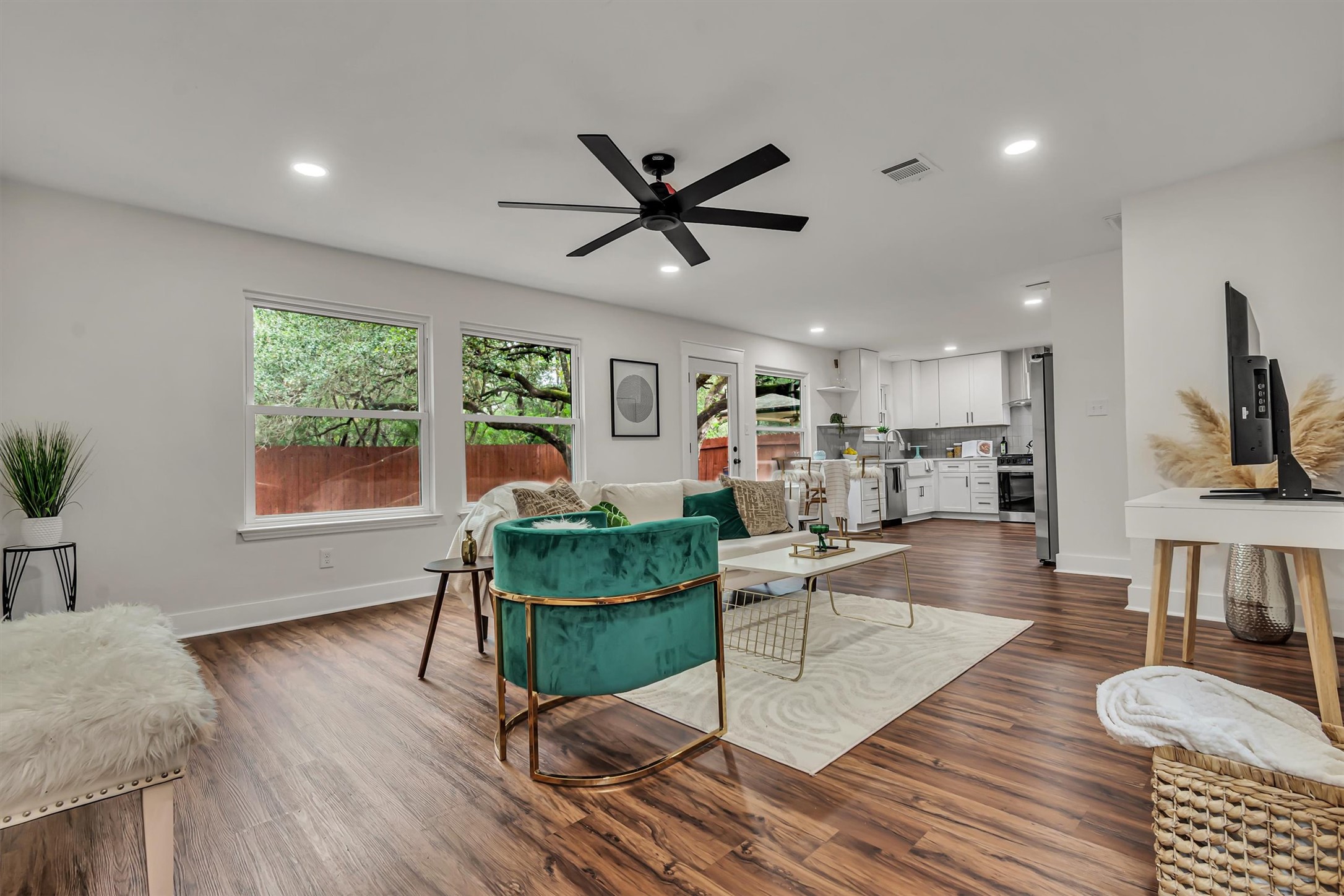 8921 Corran Ferry Dr — photo