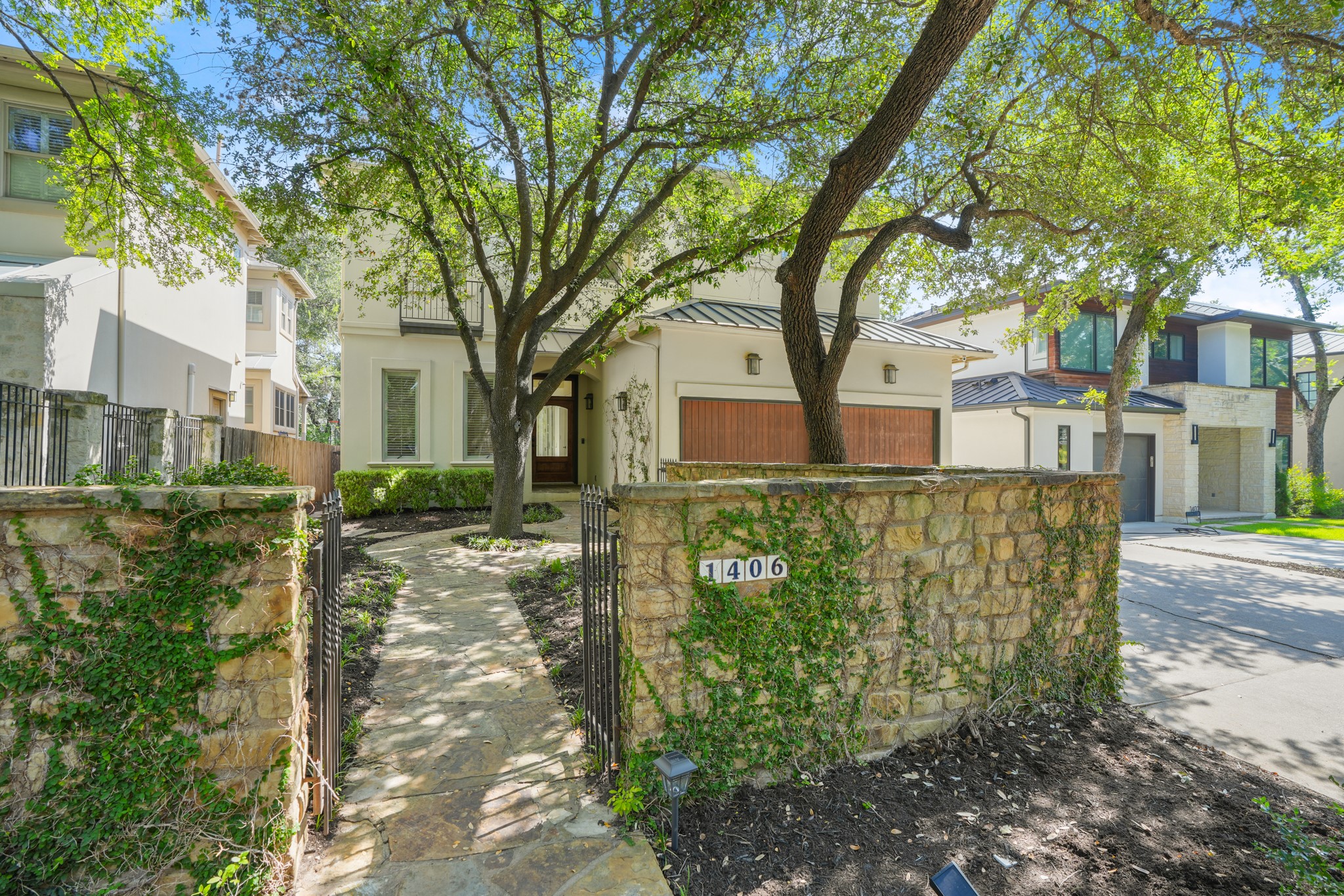 1406 Mohle Dr — photo