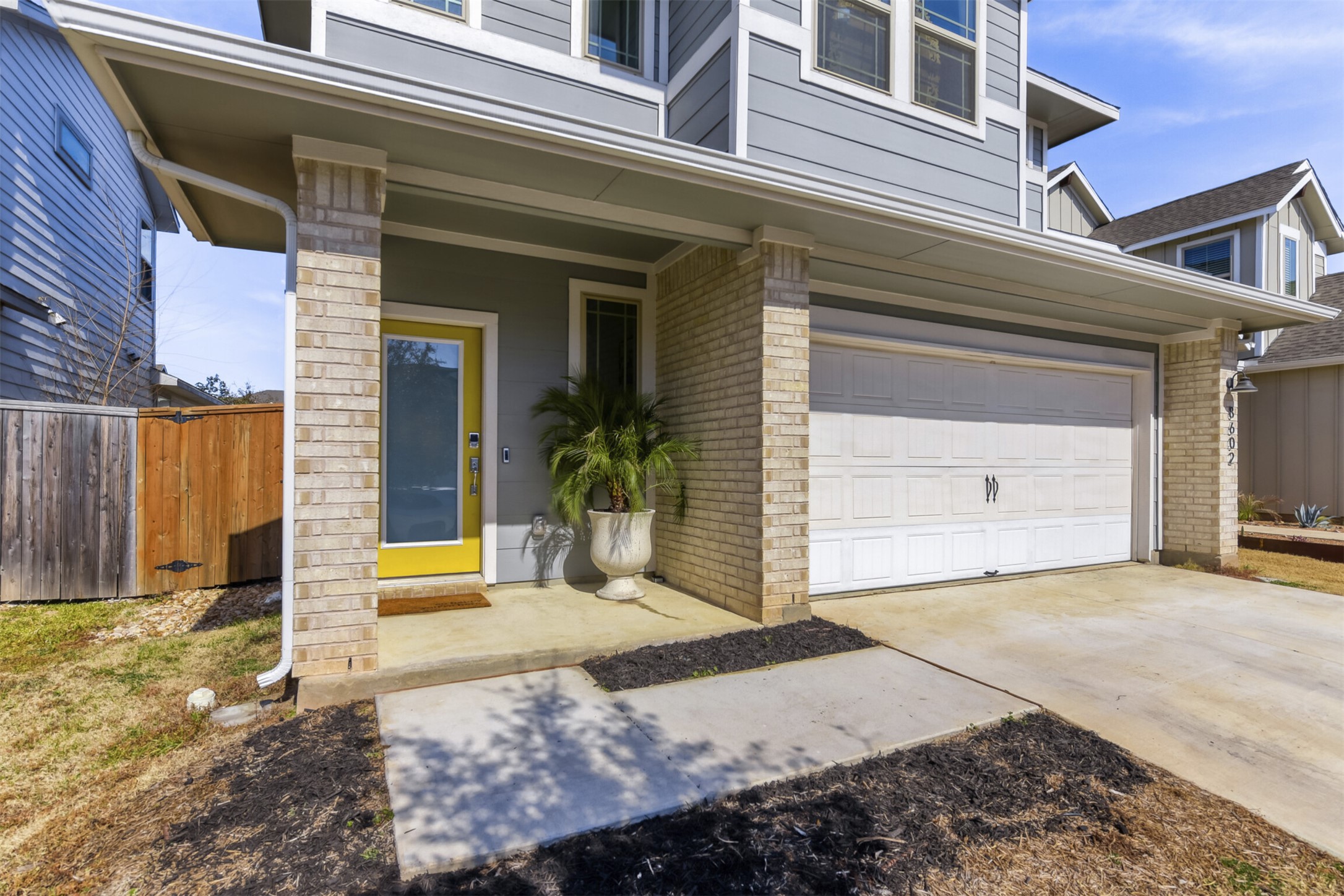 8602 Cottage Rose Dr — photo