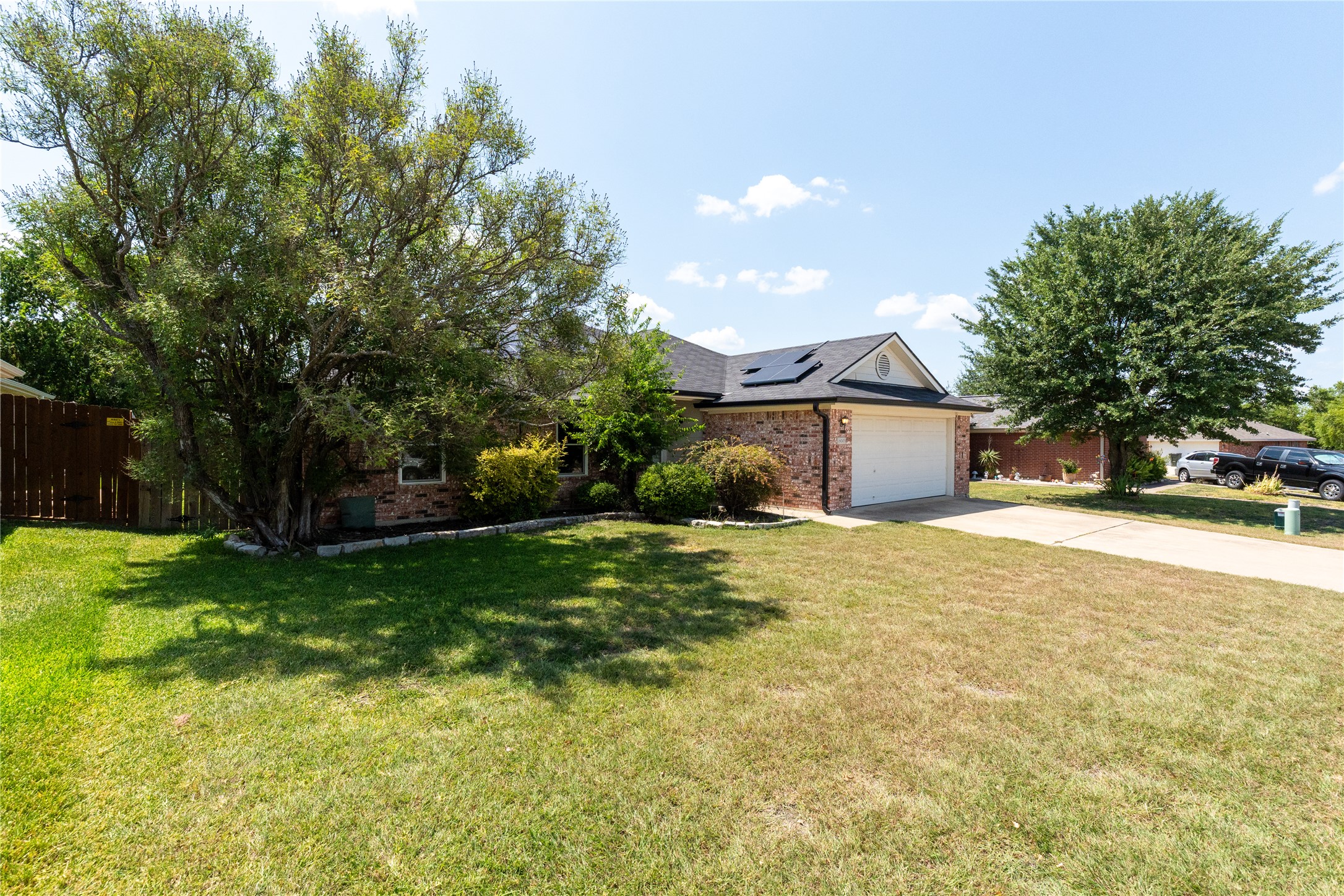 6003 Alexus Dr — photo