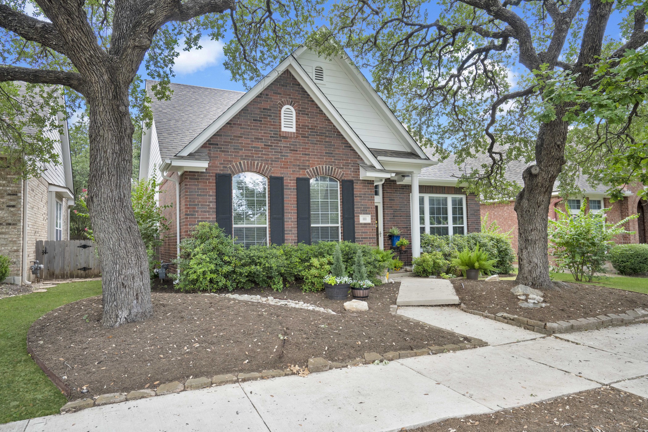 111 Village Park Dr — photo