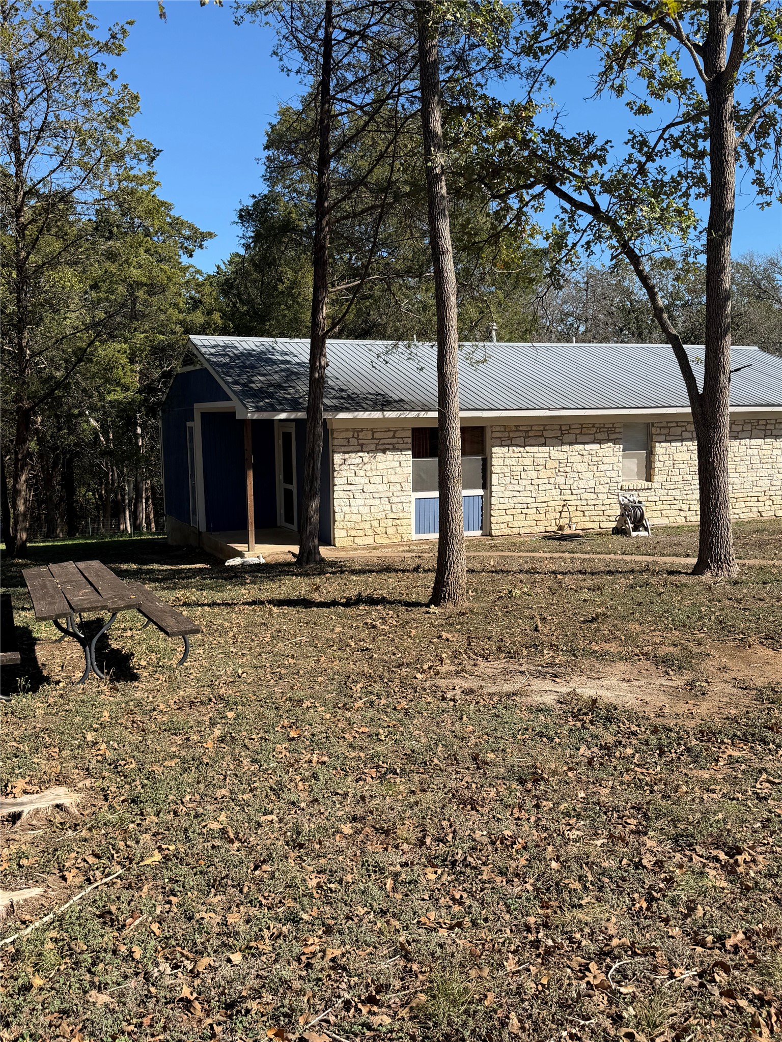 214 The Forest Rd — photo