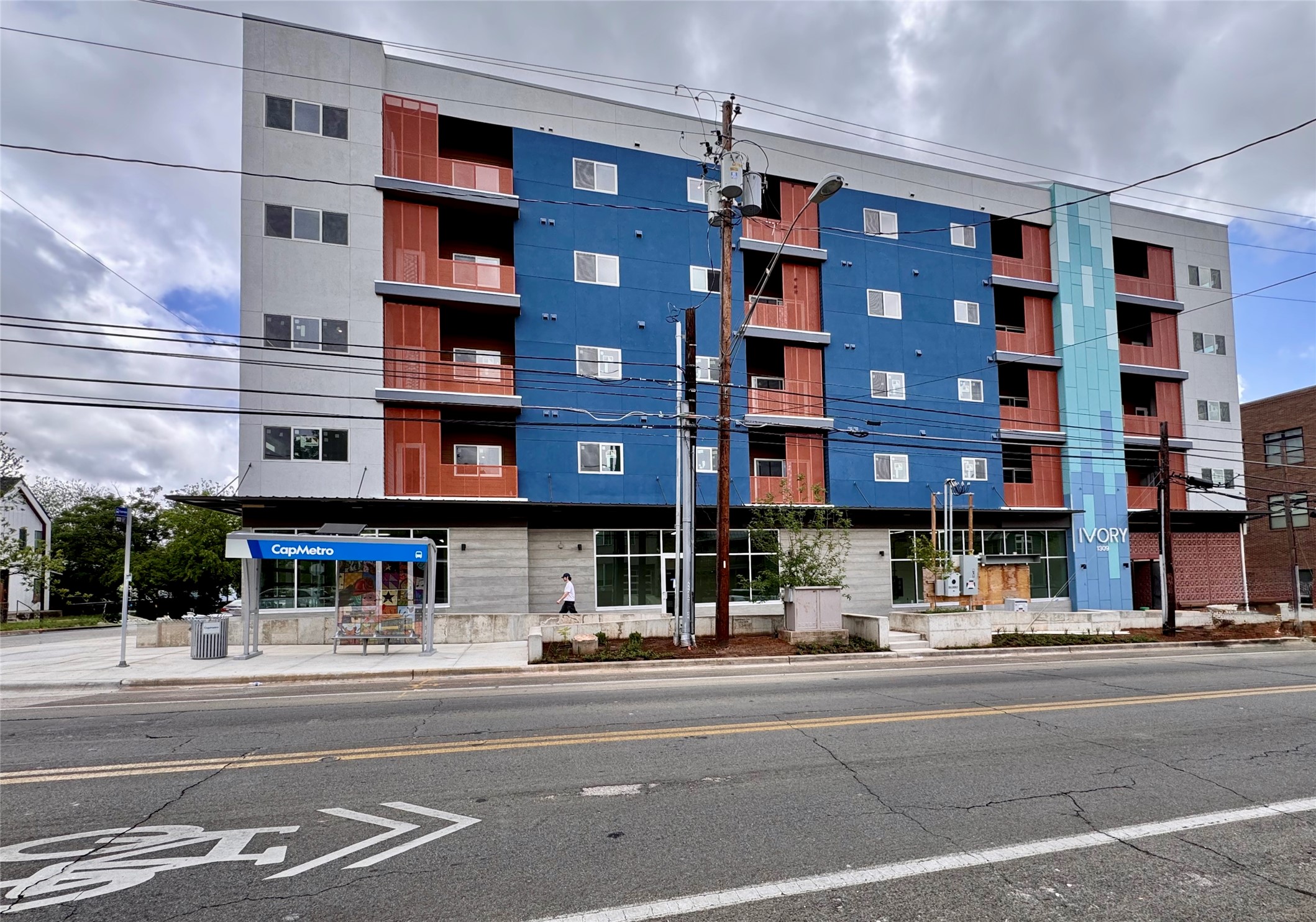 1309 Chicon St 202 — photo