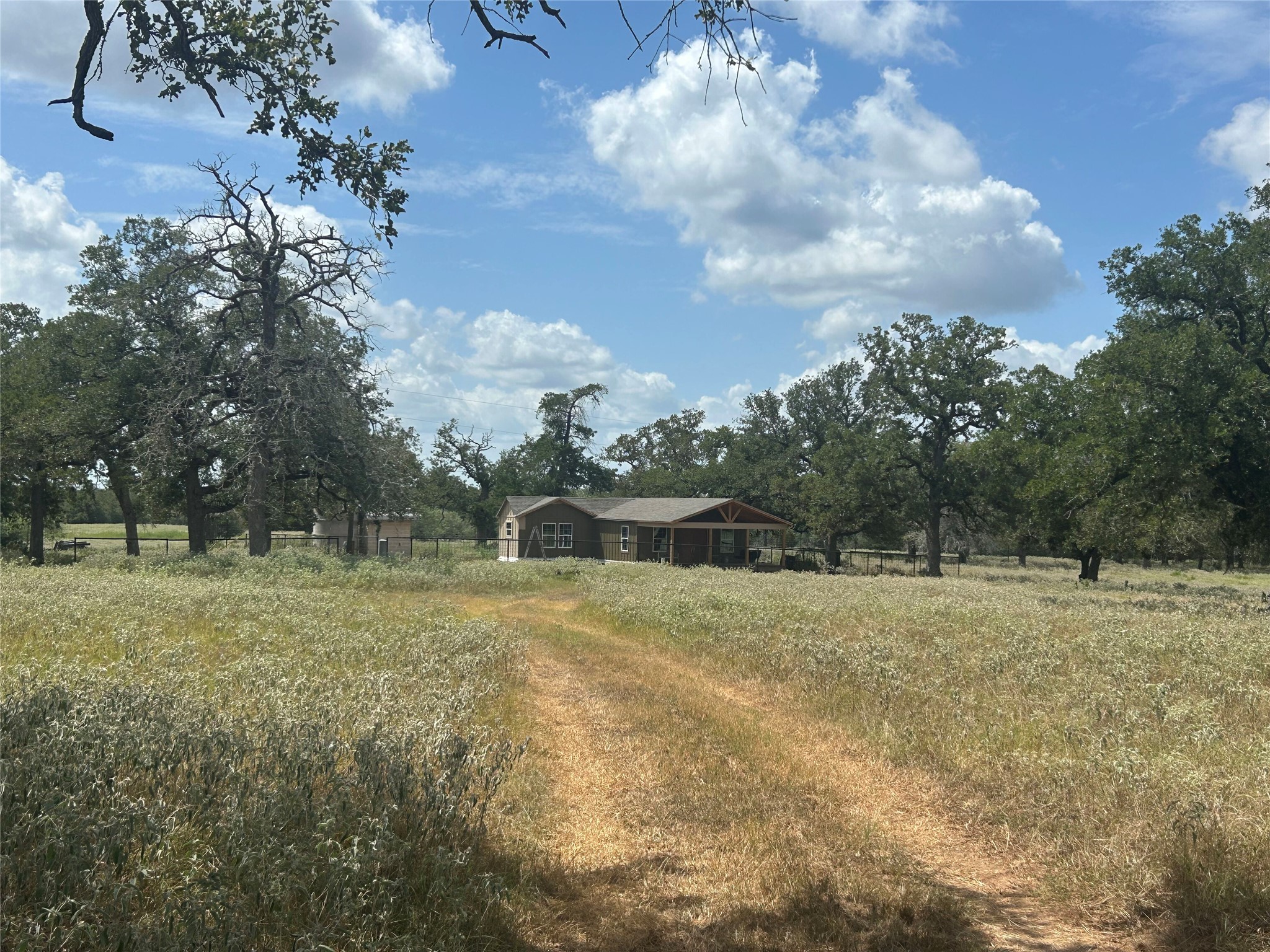 2238 Flash Circle, Luling, TX 78648 — photo 3