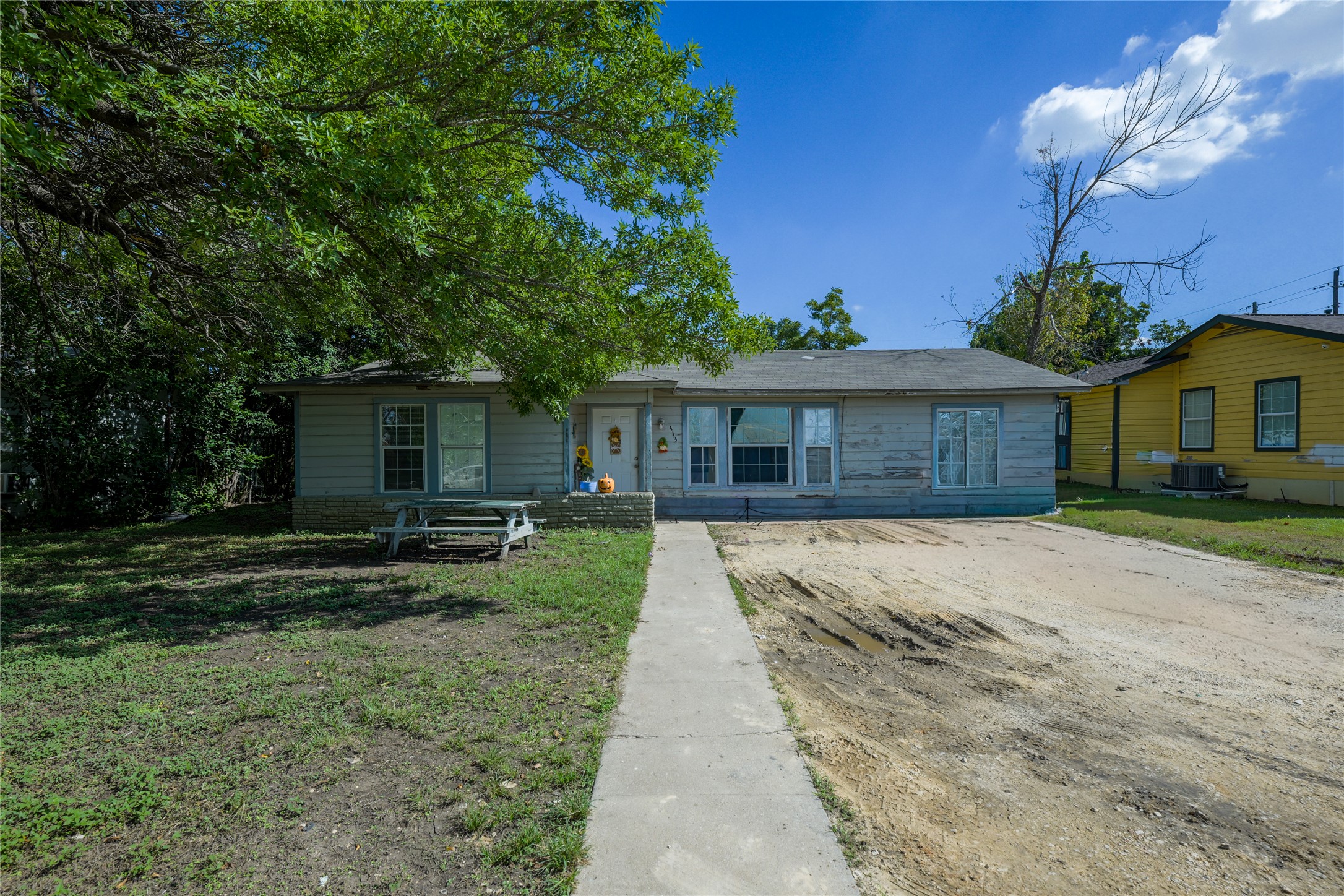 413 Patricia Dr — photo