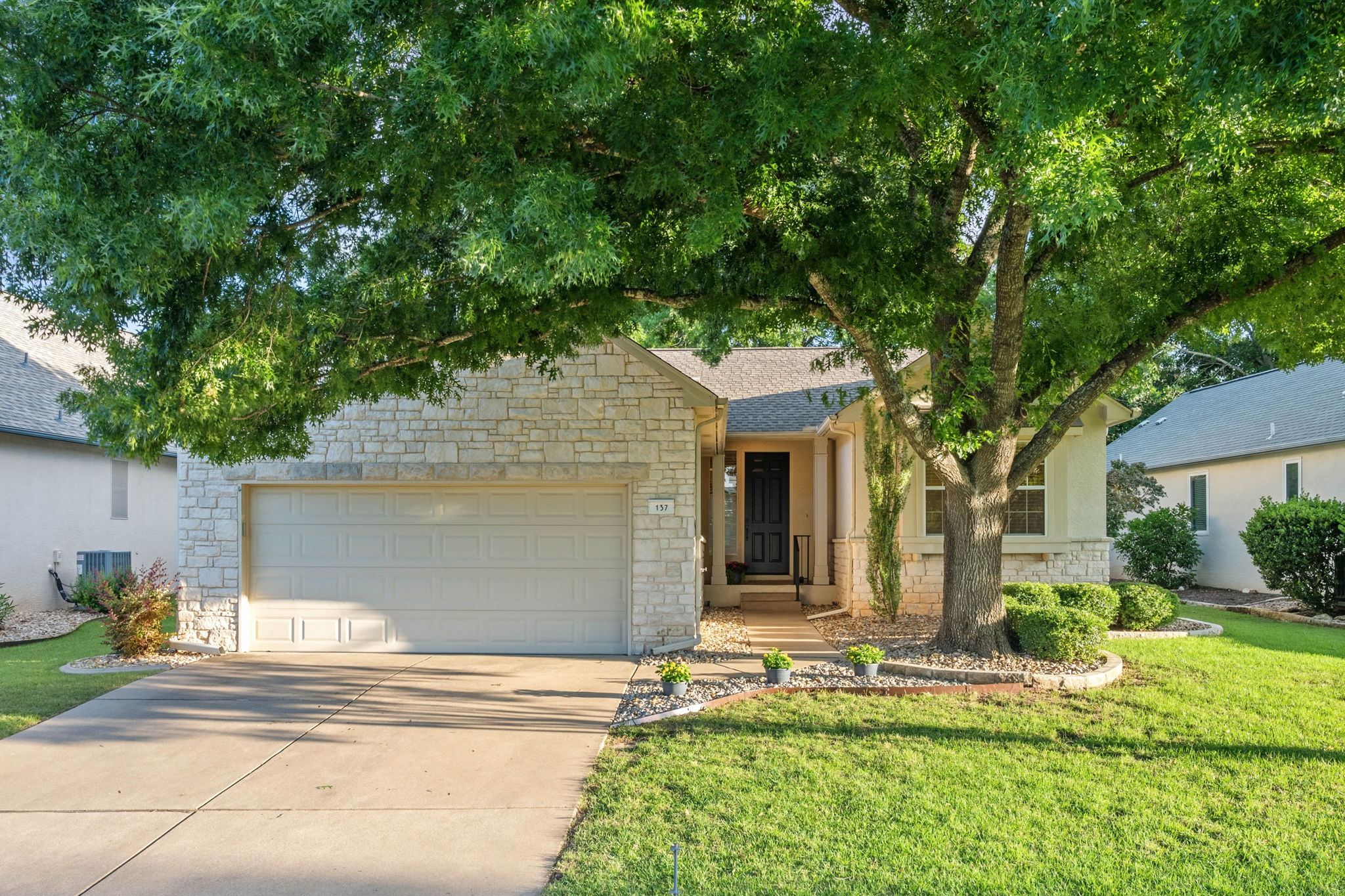 137 Trail Rider Way, Georgetown, TX 78633