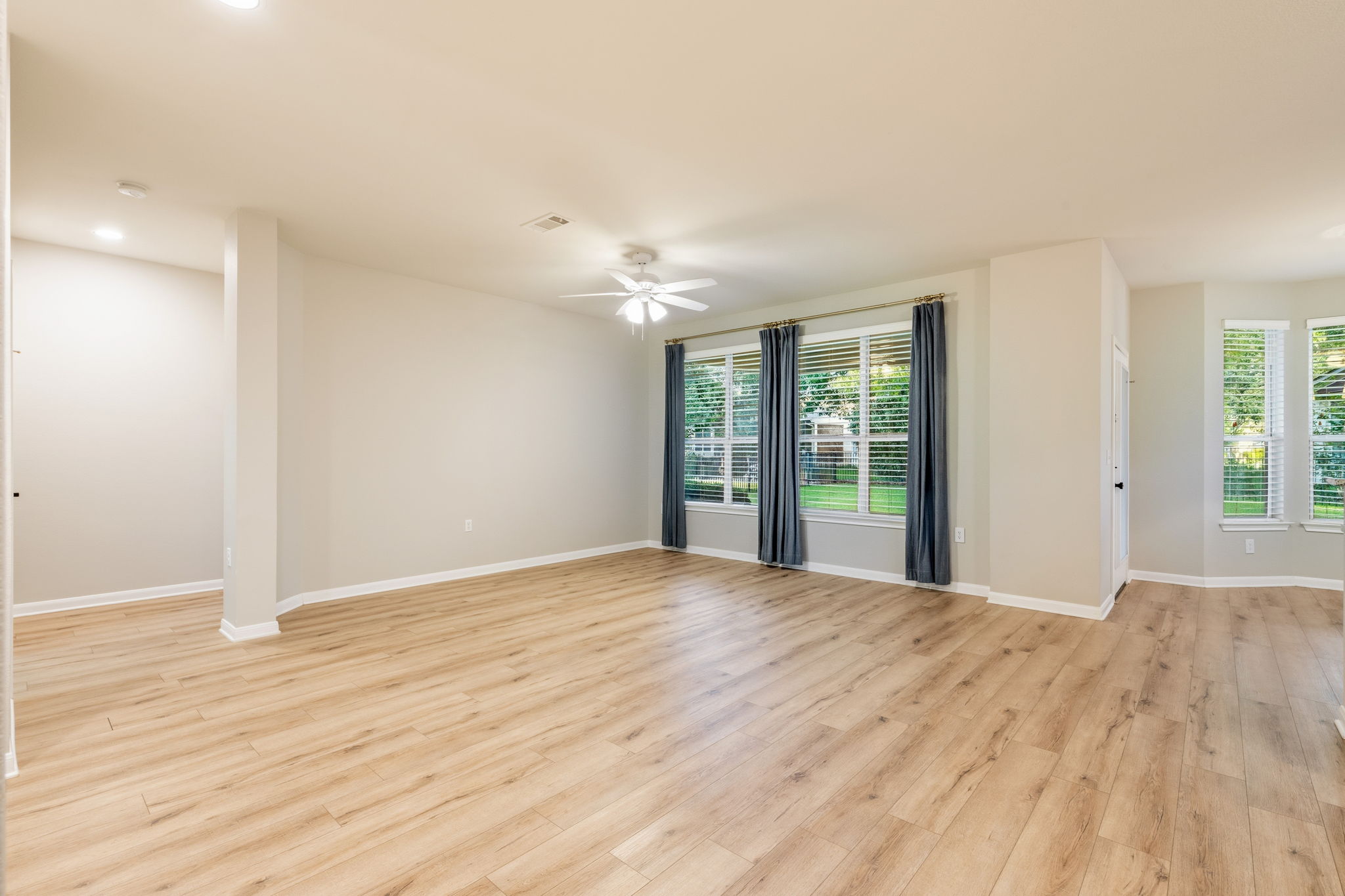 137 Trail Rider Way, Georgetown, TX 78633 — photo 3
