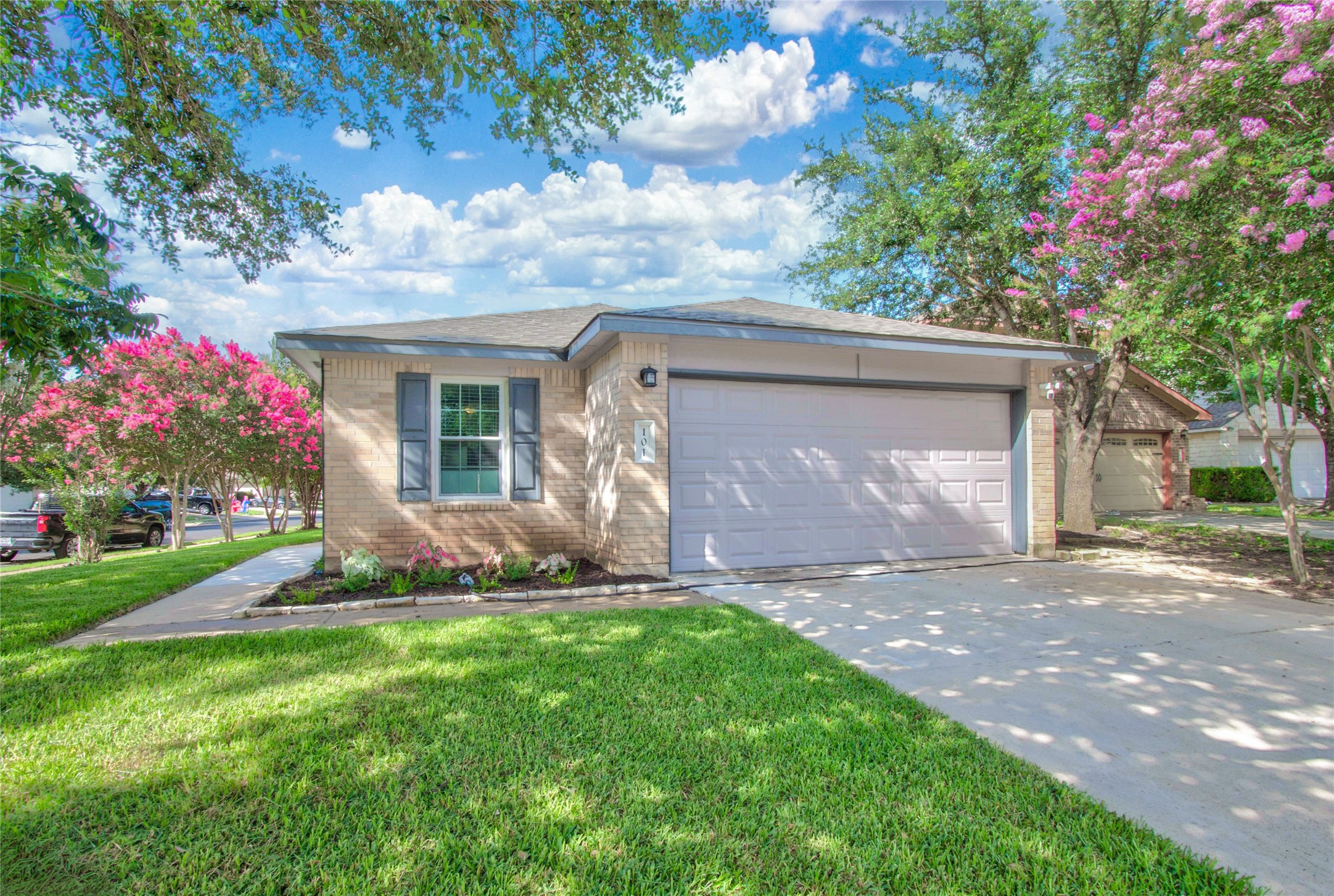 101 Texas Ash CV — photo