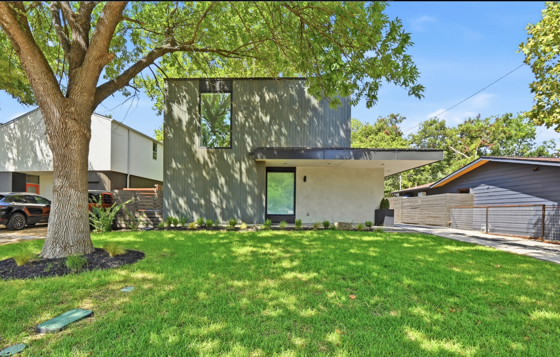 3004 Fontana Dr — photo