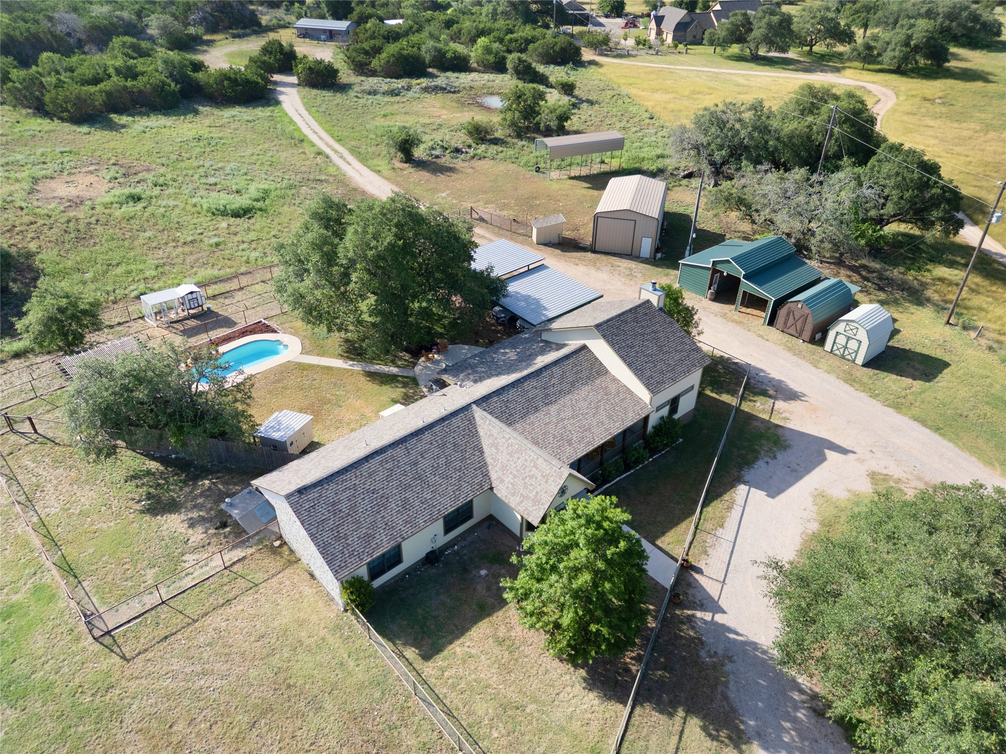 407 Windmill Road, Burnet, TX 78611 — photo 2