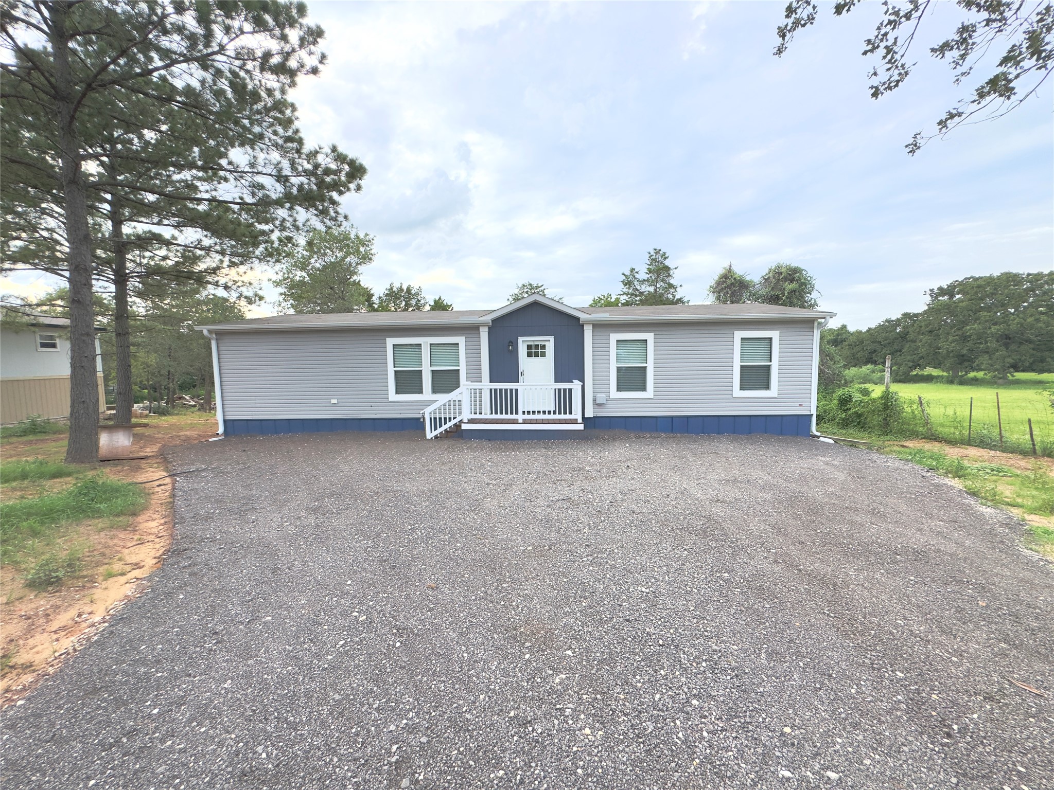 268 Flaming Oak Dr — photo