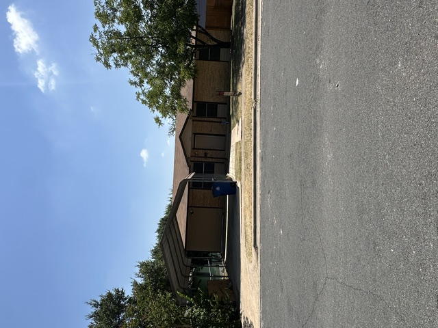 1113 Lawson Ln — photo