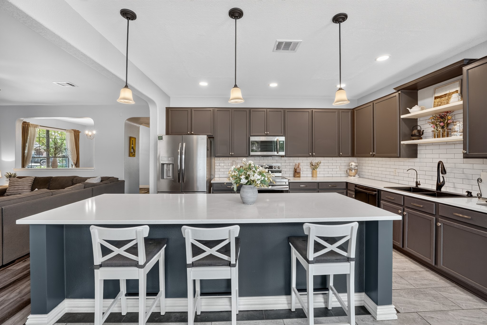 213 Silver Lace Ln — photo