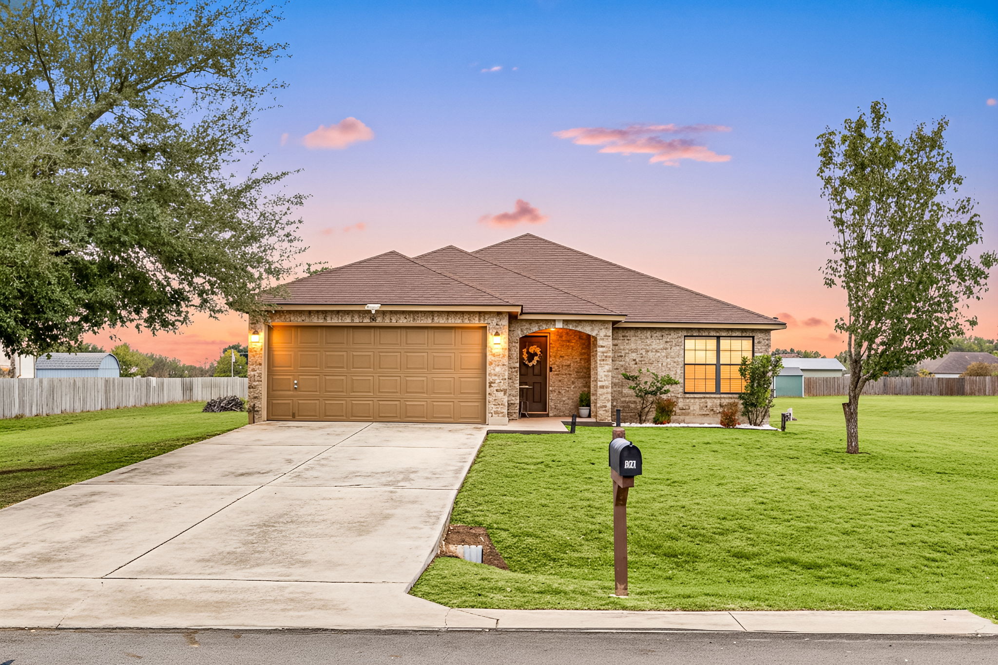 166 Kristen Dr — photo